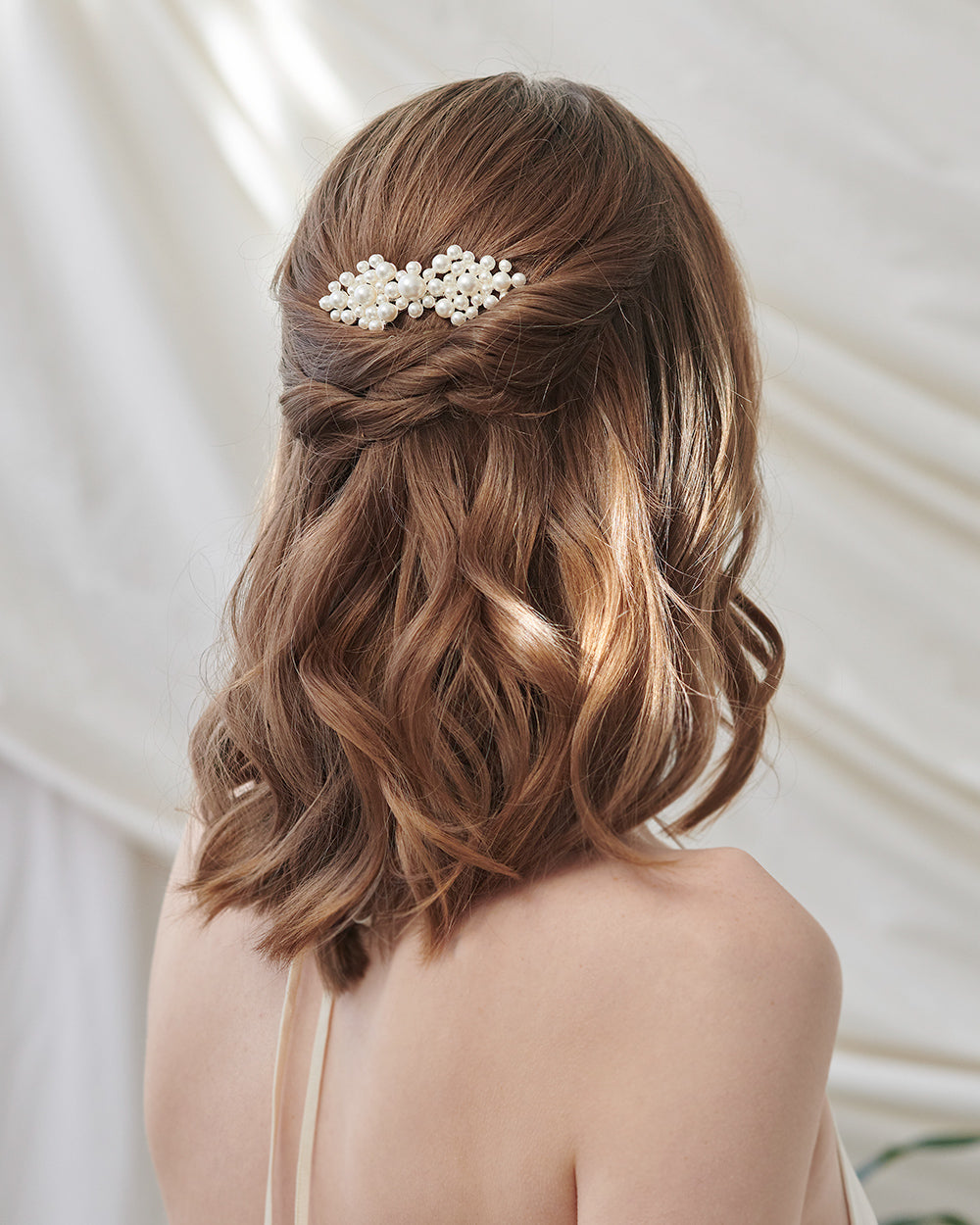 Elegant Hair Bow Comb - Decorative Hair Accessory for Women & Girls - Perfect for Weddings, Parties & Everyday Styling