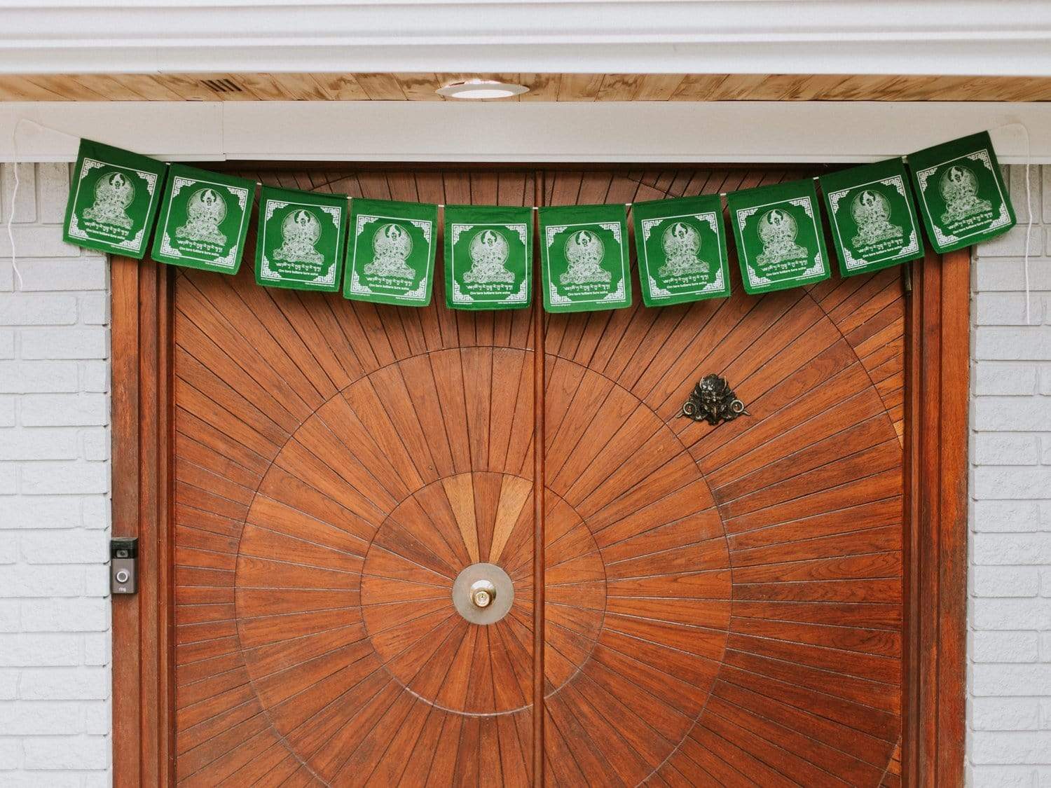 Authentic Green Tara Prayer Flags - Buddhist Prayer Flags for Peace & Blessings - Perfect for Home, Garden & Meditation Spaces