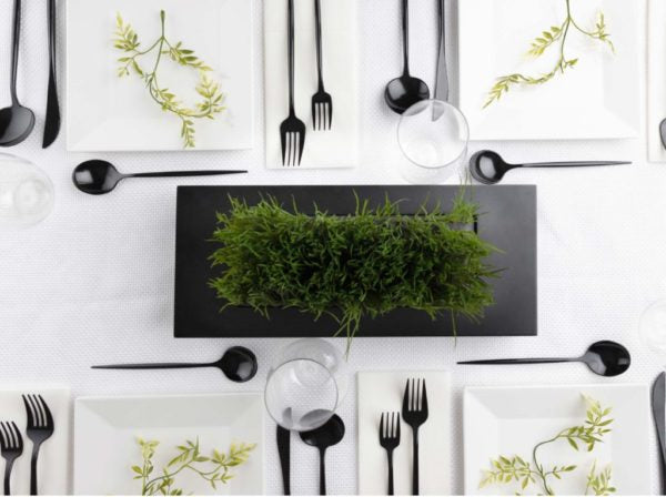 Premium 32-Piece Black Flatware Set - Elegant Stainless Steel Cutlery for Dining, Parties & Special Occasions | Modern Dinnerware Collection for Home & Restaurant Use