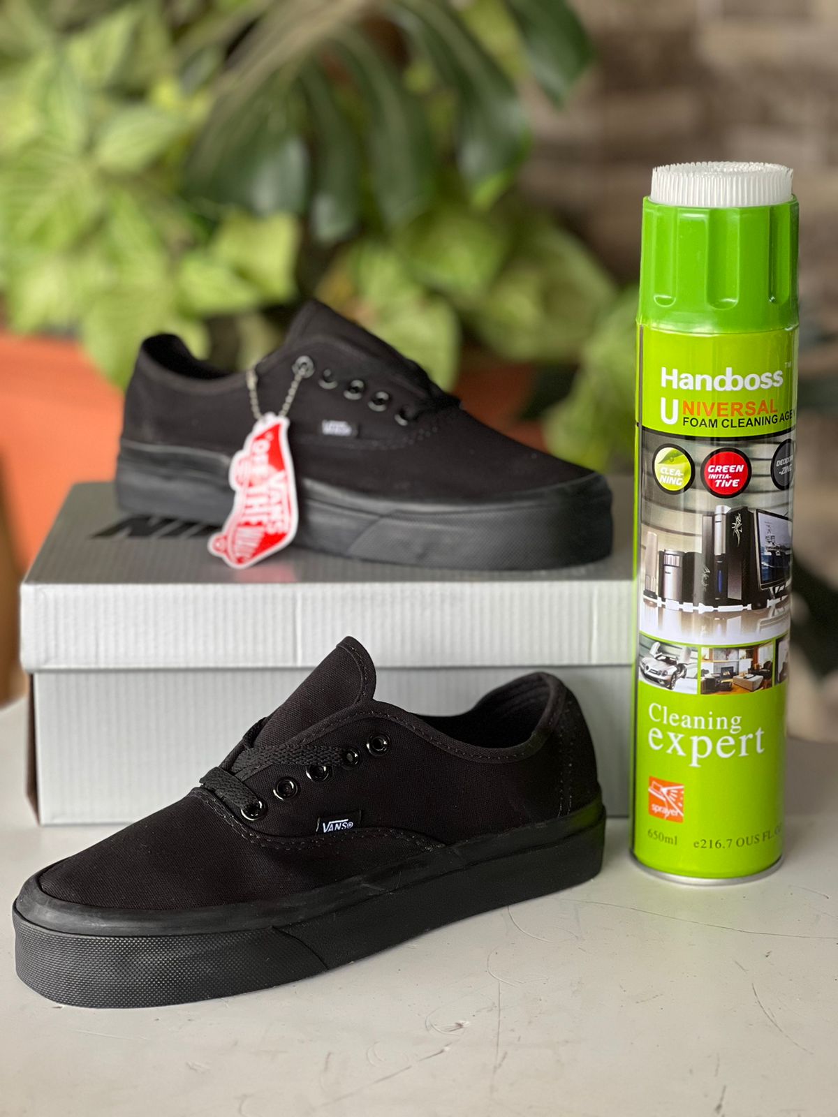 Vans Off The Wall Sneakers for Men & Women - Classic Black Skate Shoes for Casual Wear & Street Style
