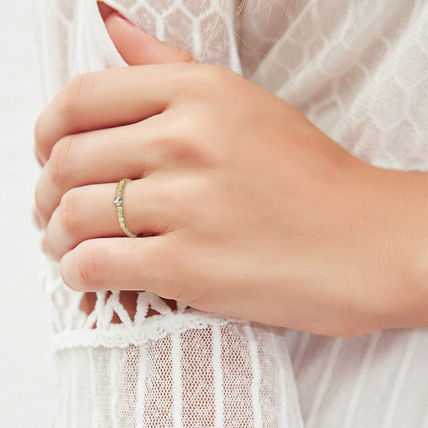 14K Gold Diamond Engagement Ring for Women - Round Cut Dainty Wedding Band with Heart Design, Elegant Jewelry Gift for Wife & Girlfriend - Perfect for Proposals, Anniversaries & Romantic Occasions