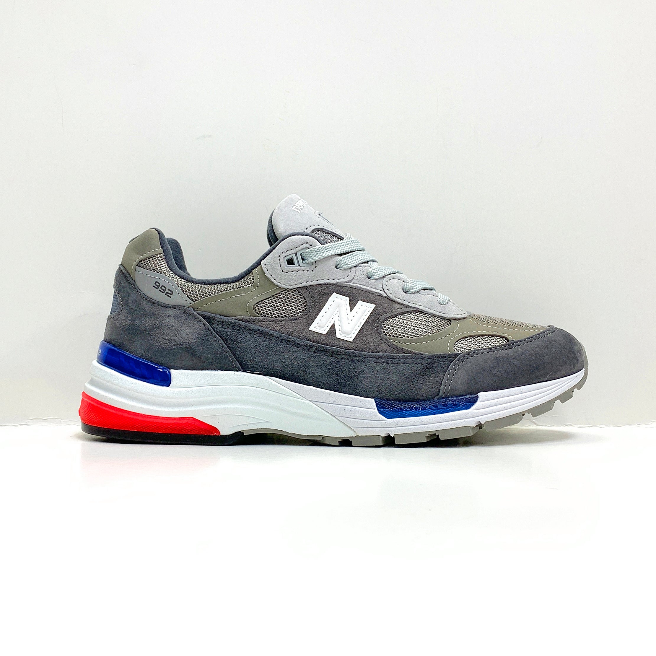 New Balance M992AG Grey Men's Running Shoes - Made in USA - Comfortable & Durable for Jogging, Gym & Casual Wear