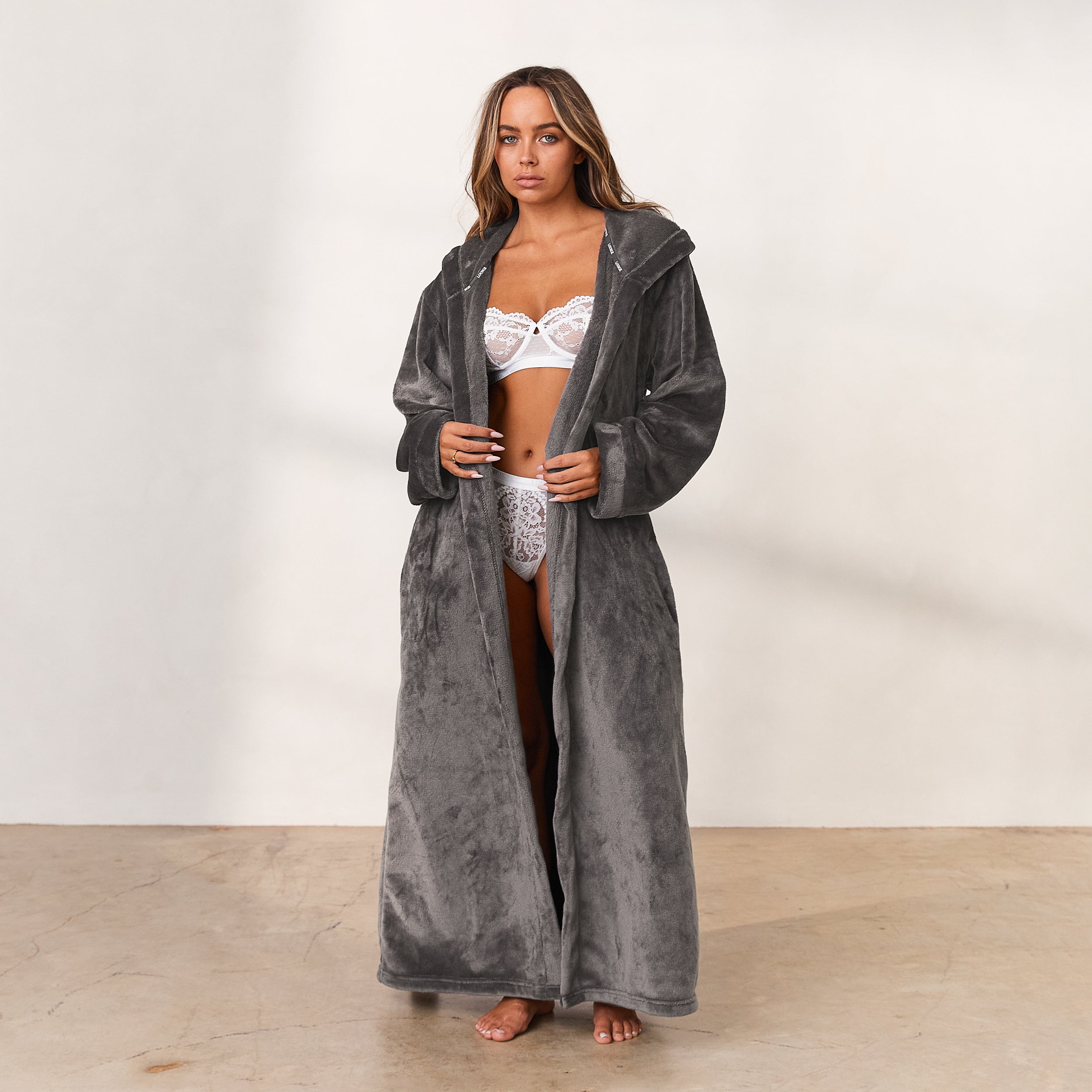 Cozy Cuddle Me Dressing Gown for Women - Soft Fleece Robe in Charcoal Grey - Perfect for Lounging, Spa Days & Cold Winter Nights