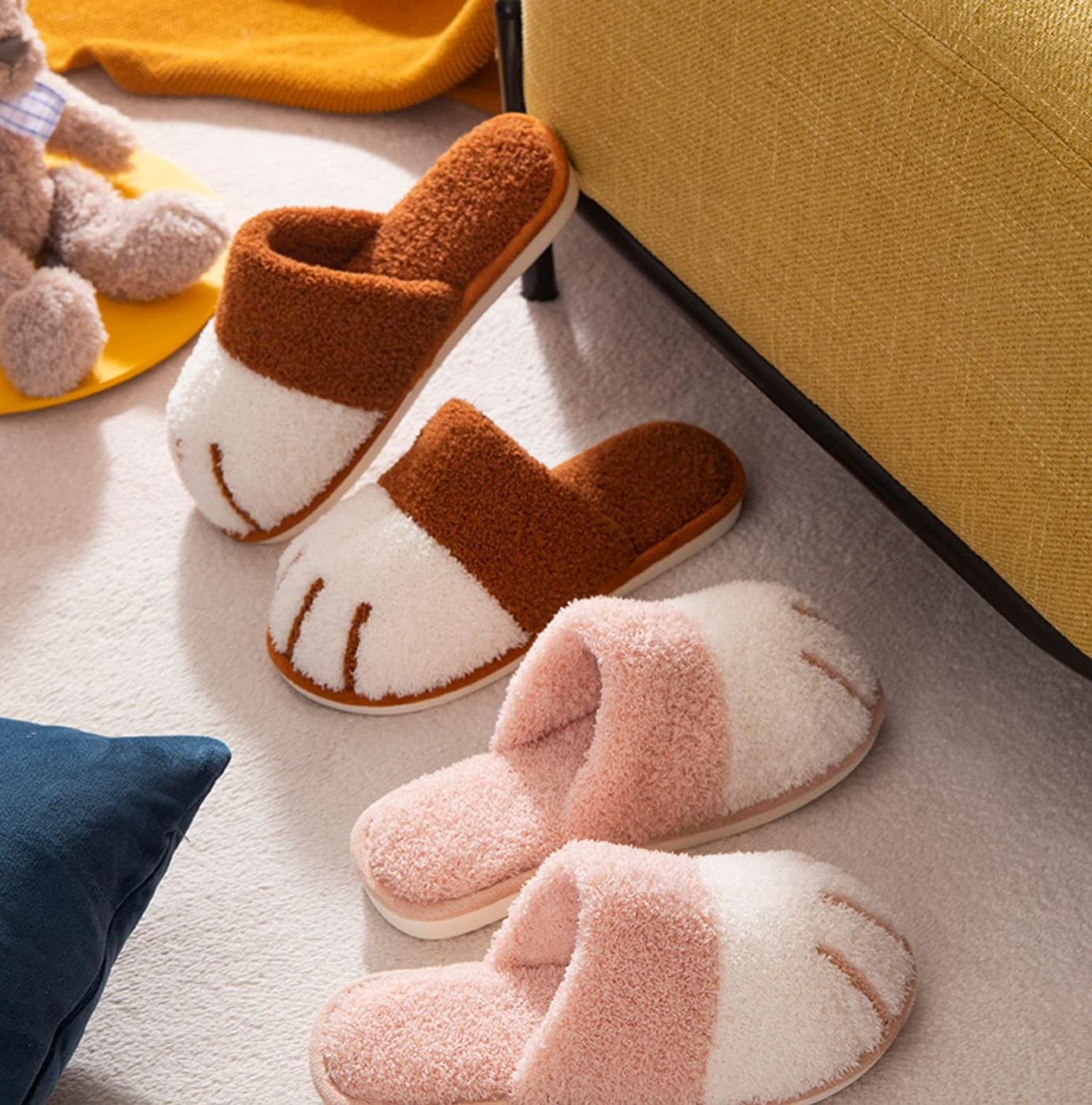 **HANDKEI Women's Cat Paw Plush Slippers - Soft & Warm Winter Indoor House Shoes for Cozy Home Comfort - Perfect for Lounging, Relaxing, and Gift Giving**