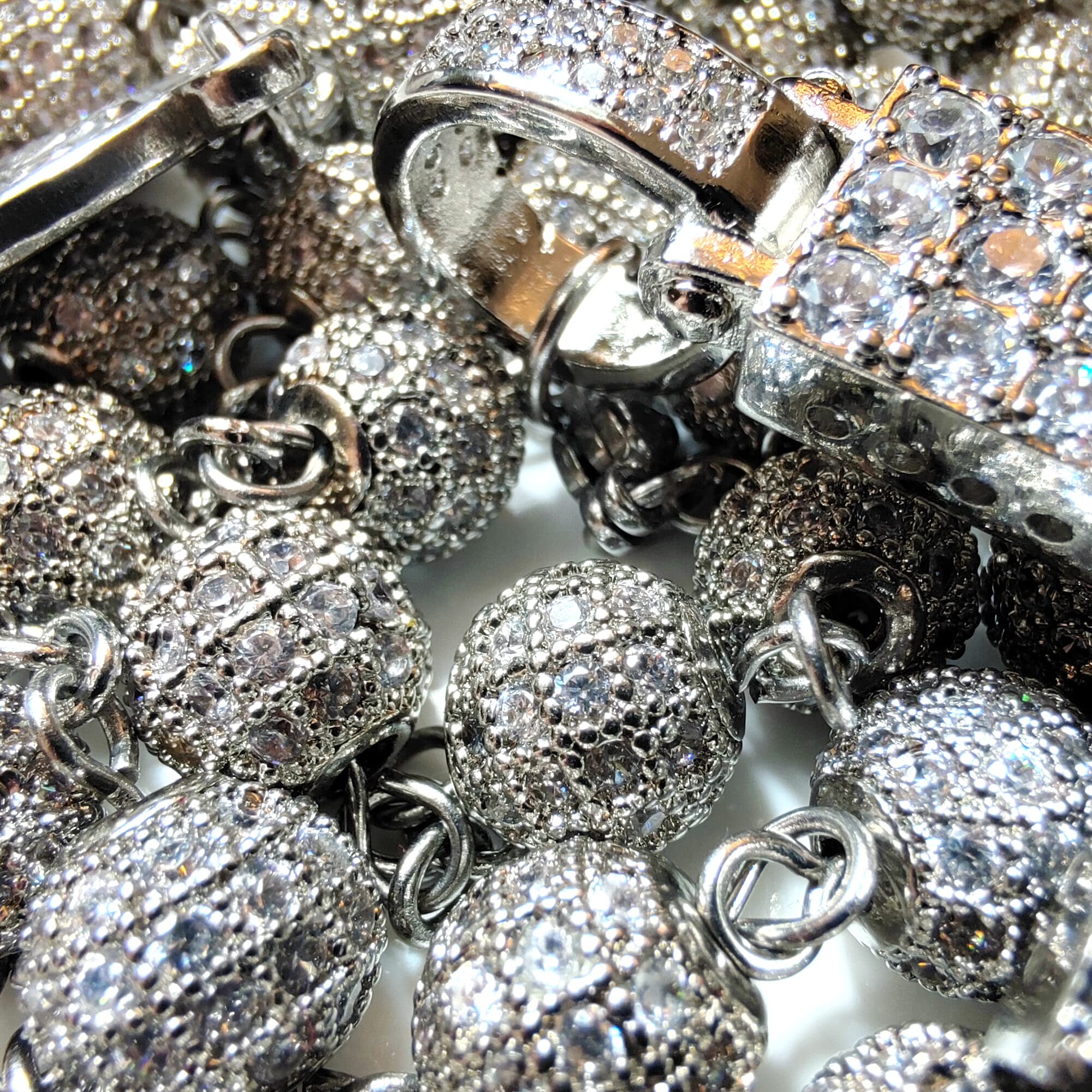 Premium Luxury Stainless Steel Rosary Beads with Zircon Cross - Catholic Prayer Chaplet for Devotion, Meditation & Religious Gifts - Perfect for Worship, First Communion & Spiritual Comfort