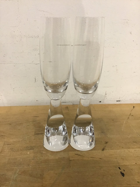 Nambee Fluted Champagne Glasses Set of 2 - Elegant Crystal Flute Wine Glasses for Champagne, Prosecco & Sparkling Wine - Perfect for Weddings, Anniversaries & Romantic Dinners