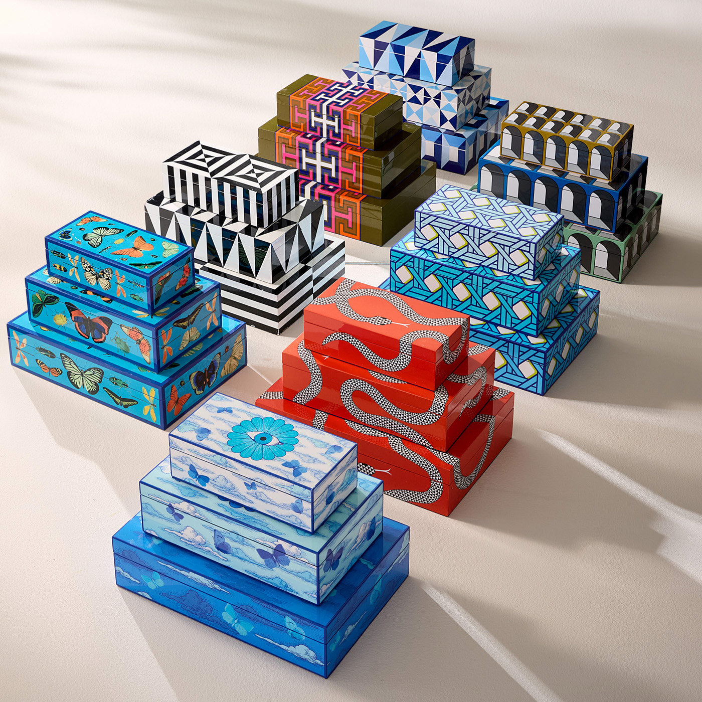 Small Op Art Lacquer Box - Handmade Decorative Storage Box for Jewelry, Trinkets & Keepsakes | Perfect for Home Decor, Gift Giving & Organizing Small Items