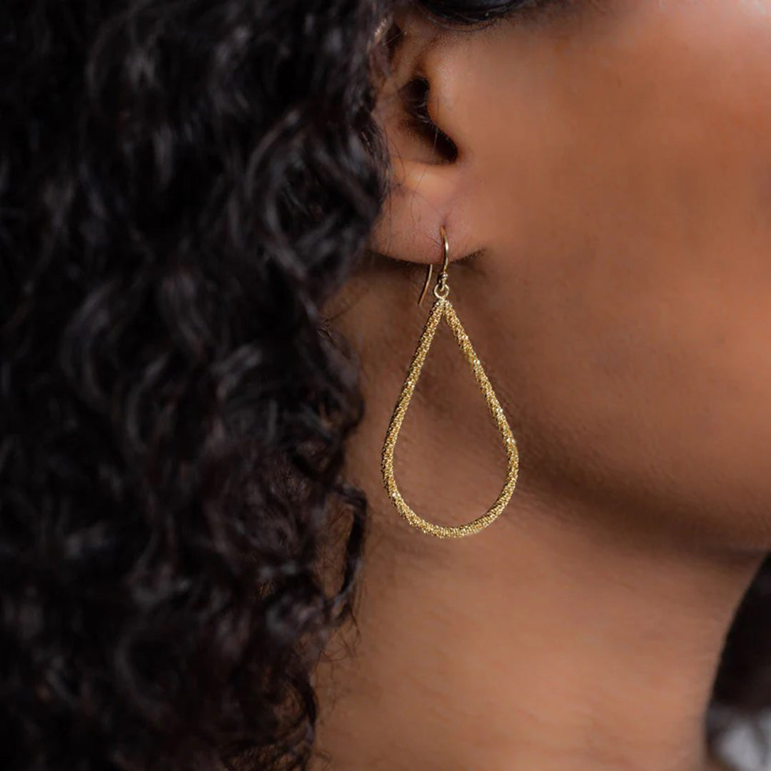Sparkling Large Stardust Teardrop Earrings for Women - Elegant Dangle Drop Earrings for Party, Wedding & Evening Occasions