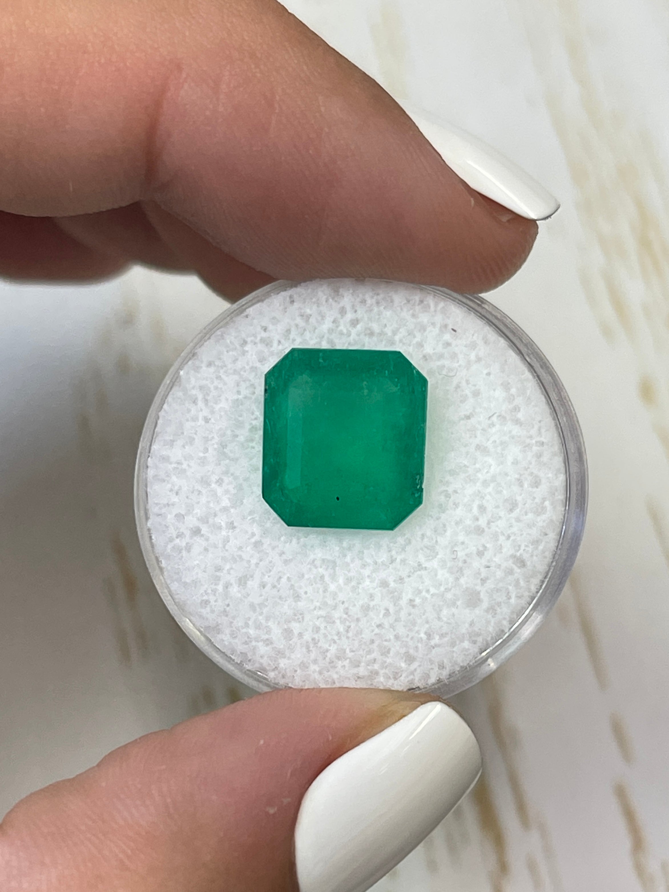 4.56 Carat Natural Loose Colombian Emerald Gemstone - 11.5x10.5mm Emerald Cut for Jewelry Making, Engagement Rings & Luxury Gifts