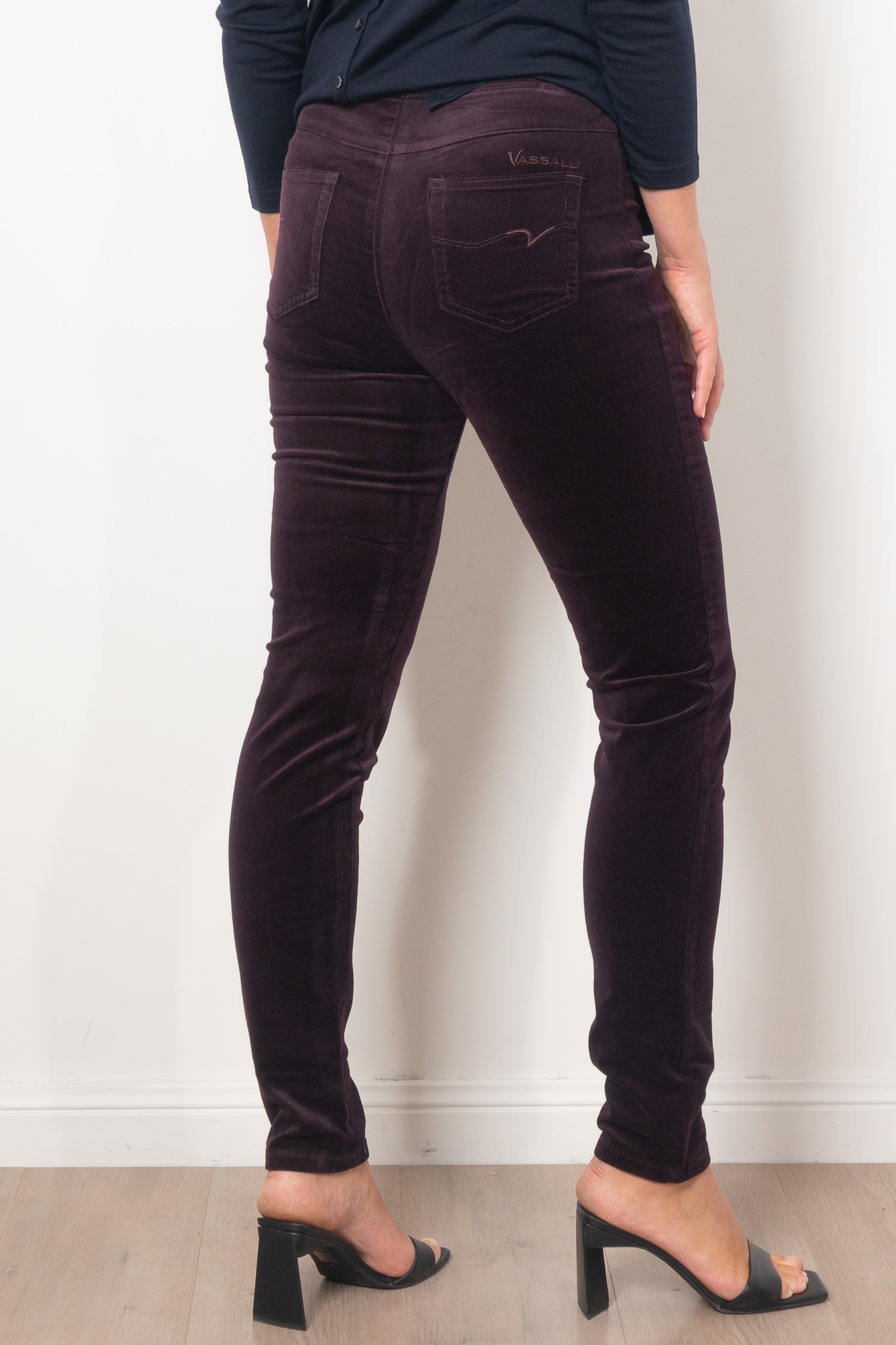Vassalli Women's Fine Skinny Corduroy Pull On Pants - Stretch Comfort Fit for Work, Casual & Travel