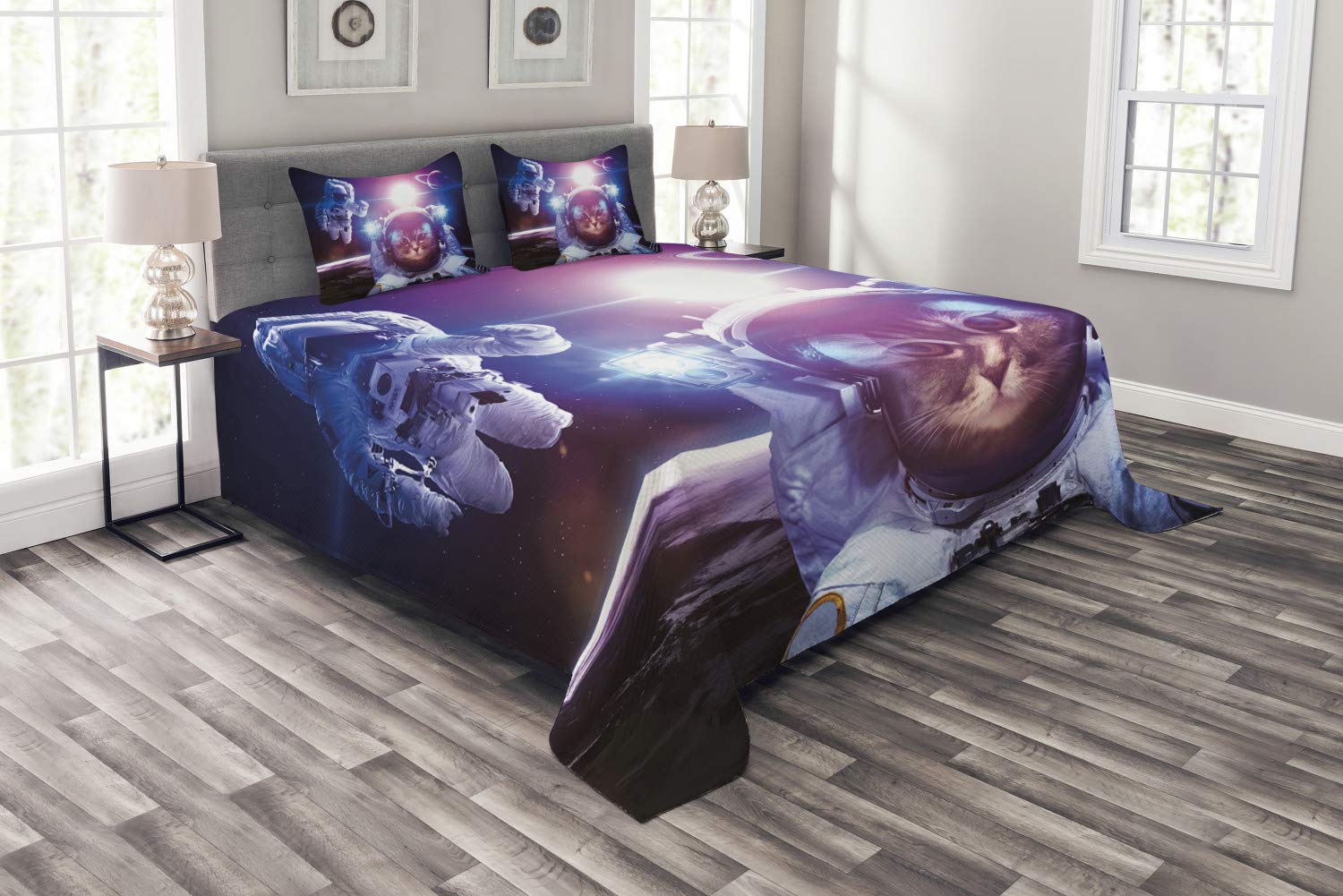 Ambesonne Space Cat Bedspread Set - Astronaut Galaxy Nebula with Saturn Eclipse Print, 3-Piece King Size Bedding Set with 2 Pillow Shams, Dark Blue Purple - Perfect for Sci-Fi Themed Bedrooms & Space Lovers