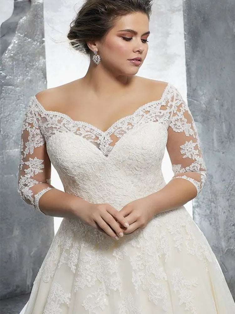 Elegant A-Line Lace Wedding Dress 2023 | Off-Shoulder Plus Size Bridal Gown for Curvy Brides - Perfect for Beach Weddings, Vow Renewals & Romantic Photoshoots