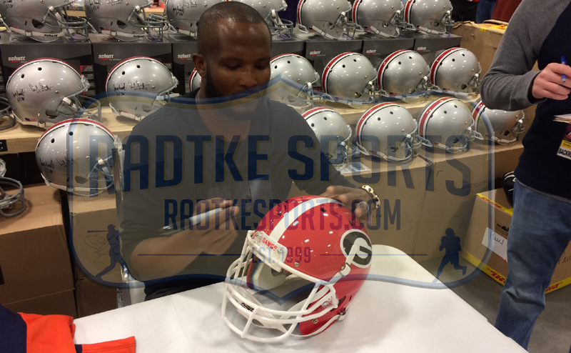 Champ Bailey Autographed Georgia Bulldogs Schutt Full Size NCAA Football Helmet - Collectible Memorabilia for Fans, Display, and Home Decor