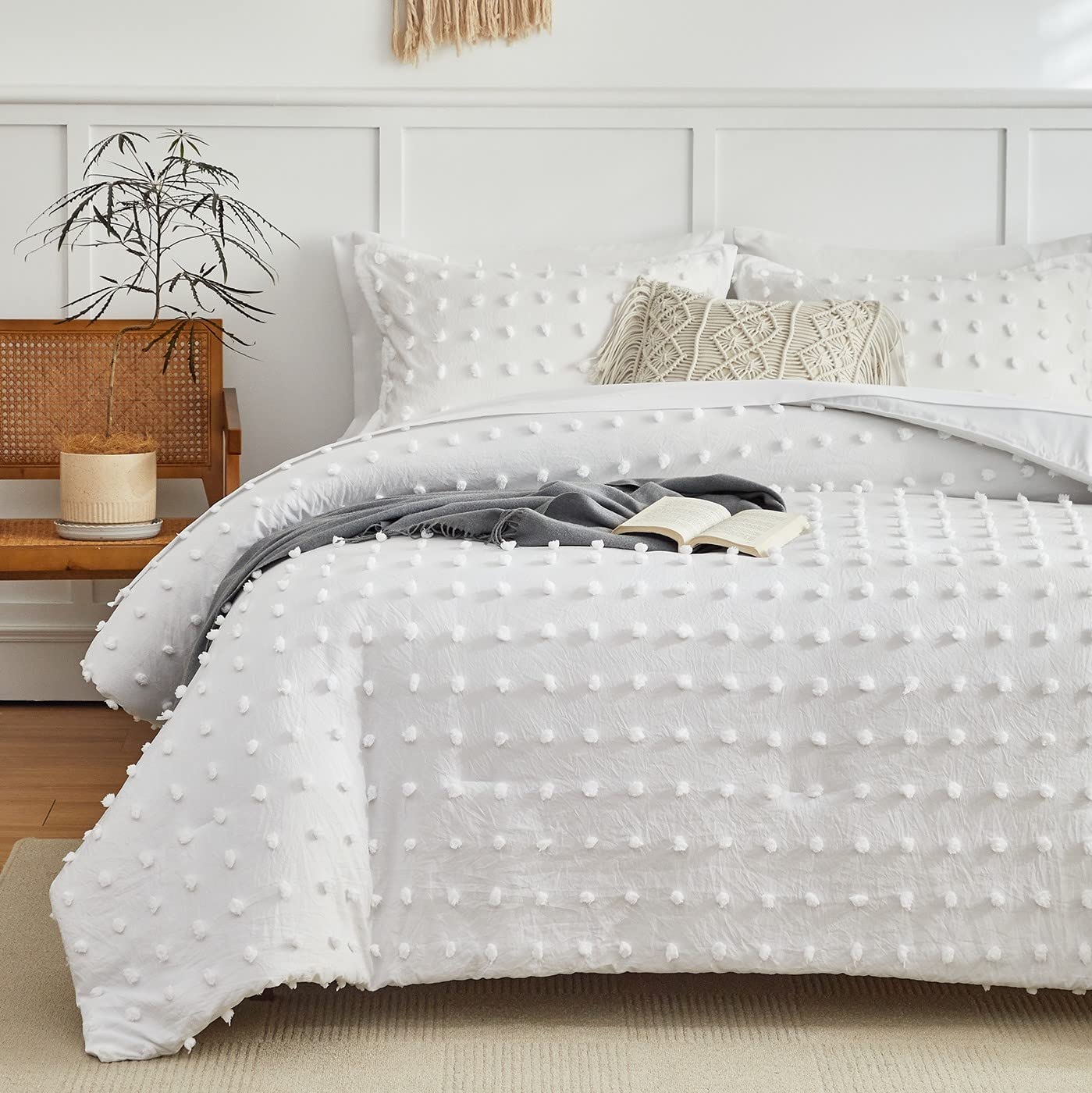 6-Piece Tufted Dots Twin Comforter Set with Sheets - Soft White Embroidery Shabby Chic Boho Bedding, Pom Pom Design Jacquard Tufts for Kids | Cozy & Stylish Nursery or Teen Room Decor