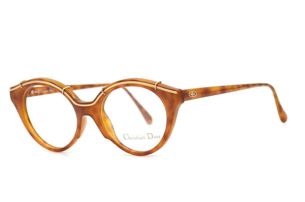 Christian Dior 2576 10 Sunglasses - Luxury Designer Shades for Women & Men - Perfect for Outdoor Activities, Beach & Fashion Accessories