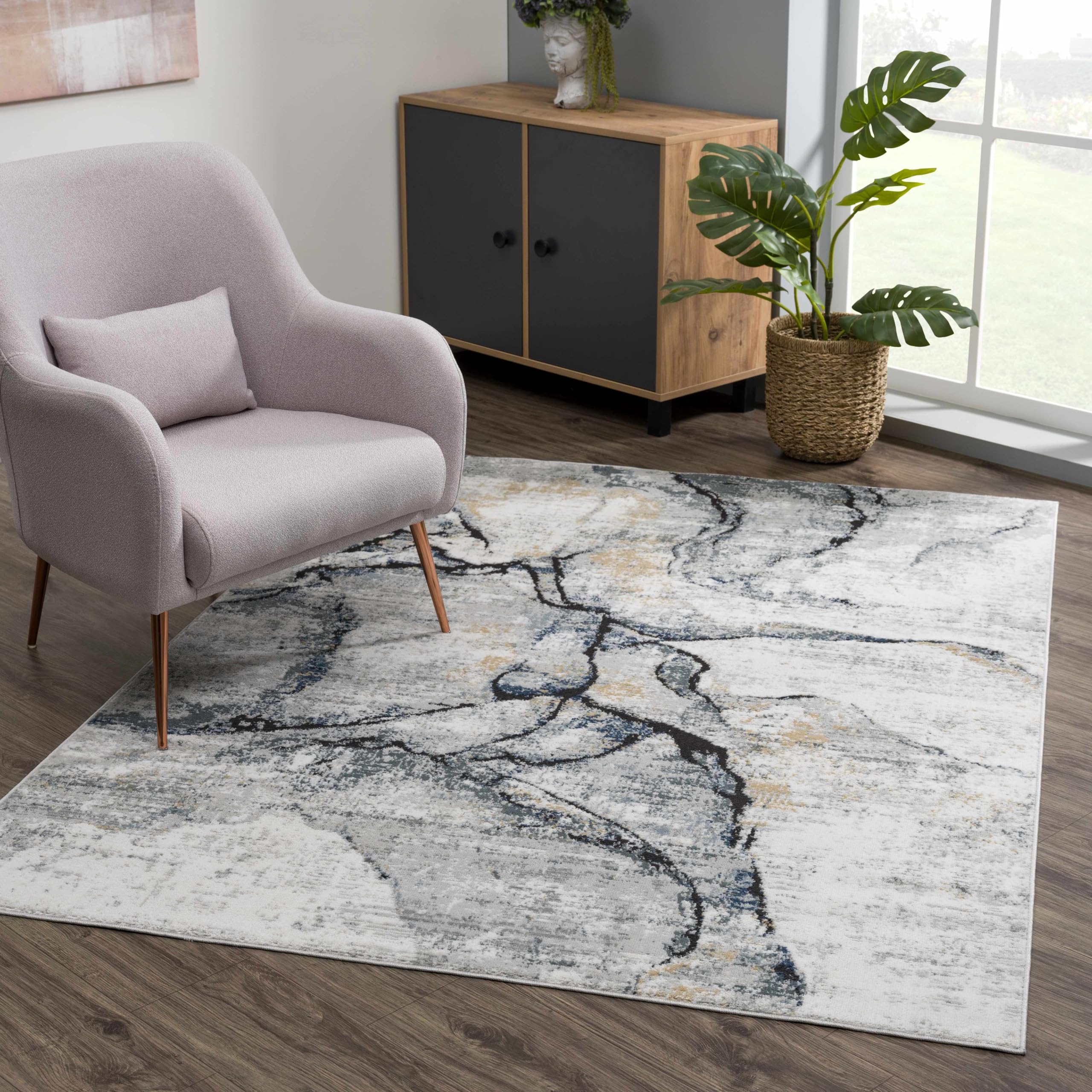 Hauteloom Fremantle Modern Round Area Rug 7'10