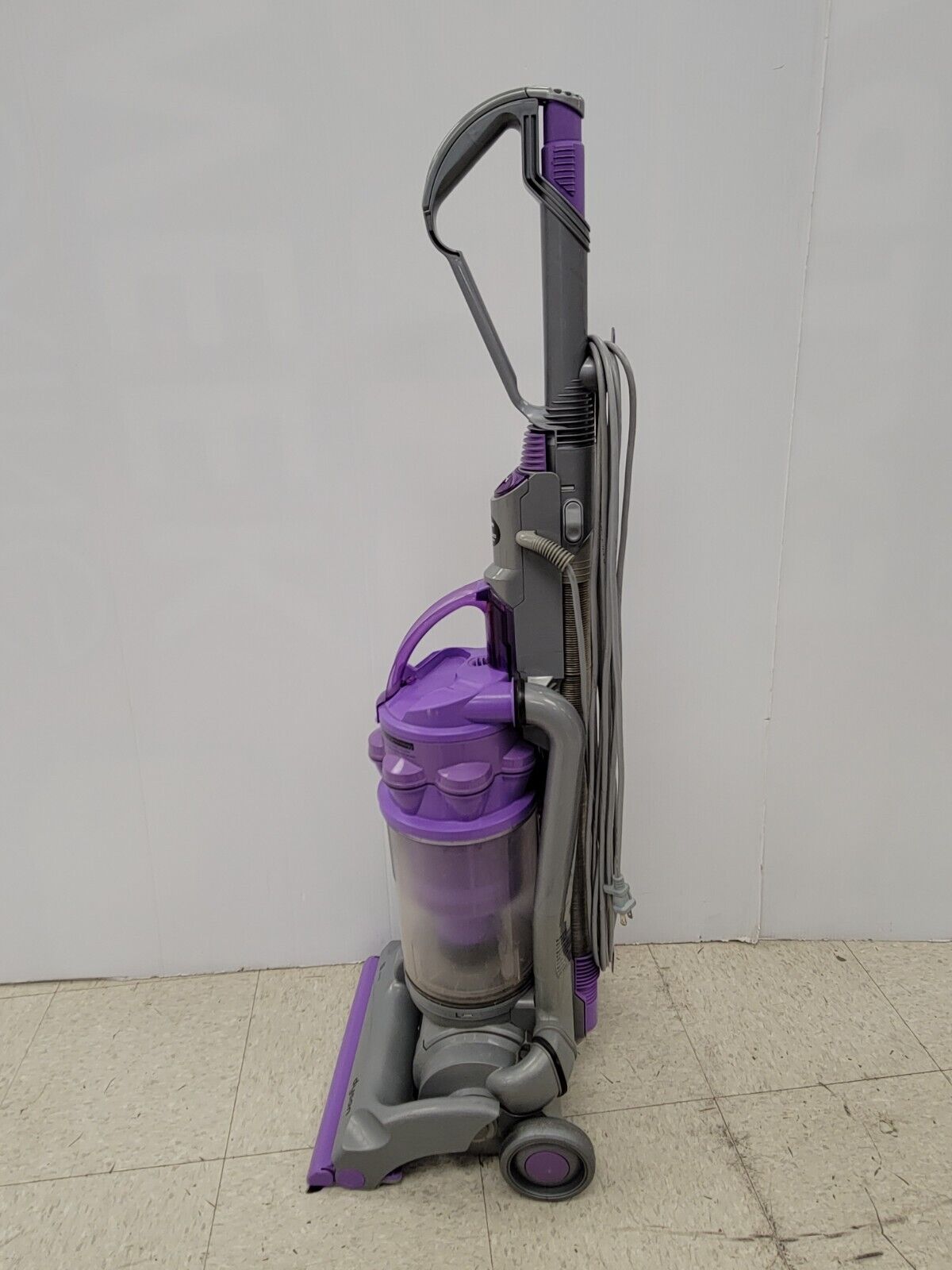 Dyson DC14 Upright Vacuum Cleaner with Powerful Suction - Ideal for Pet Hair, Carpet, and Hard Floor Cleaning at Home