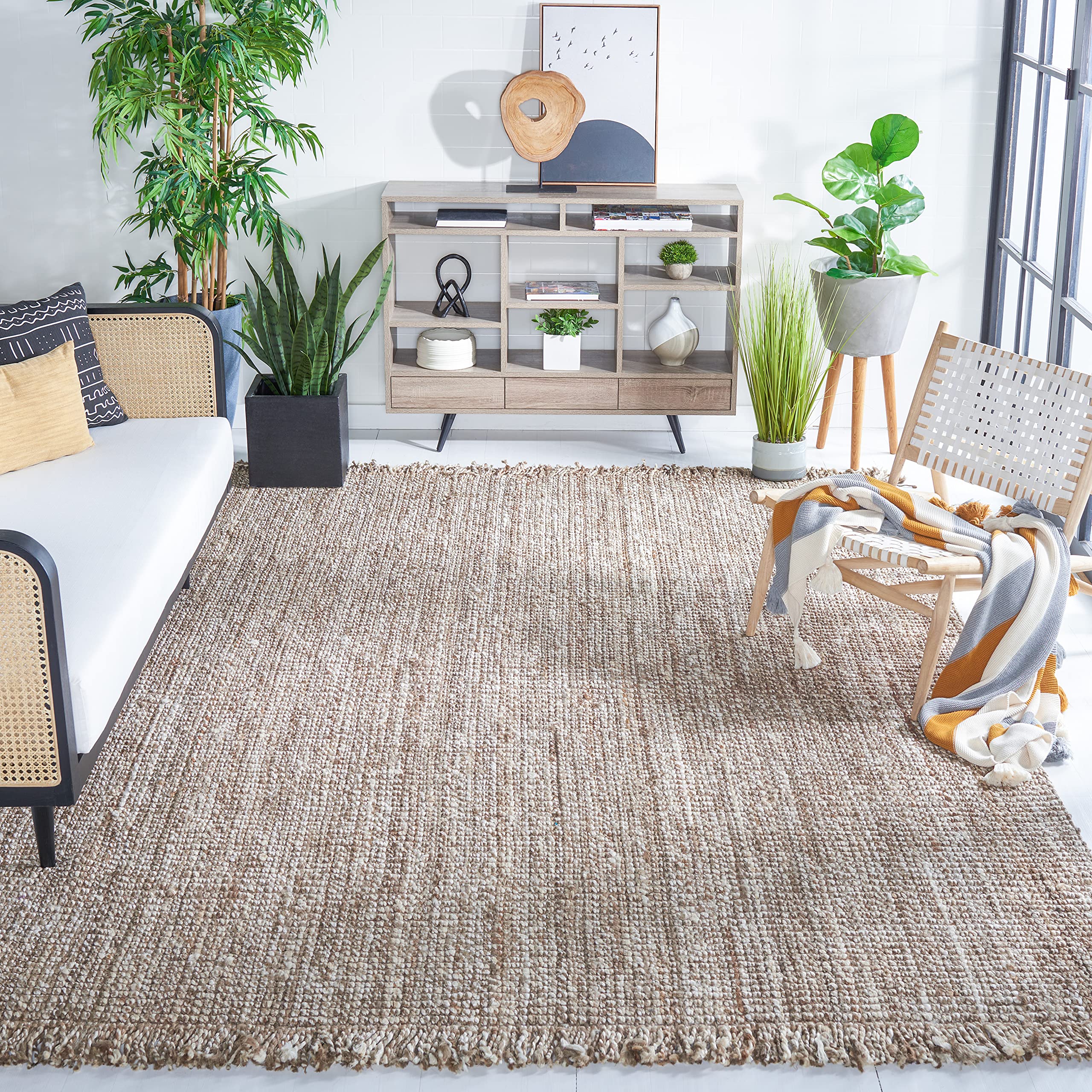 SAFAVIEH Handmade Woven Jute Area Rug 9'x12' - Natural Fiber Collection in Grey & Beige with Fringe Trim, Durable for High Traffic Living Room & Bedroom | Eco-Friendly Home Decor for Boho, Farmhouse & Coastal Style Interiors (NF825F)