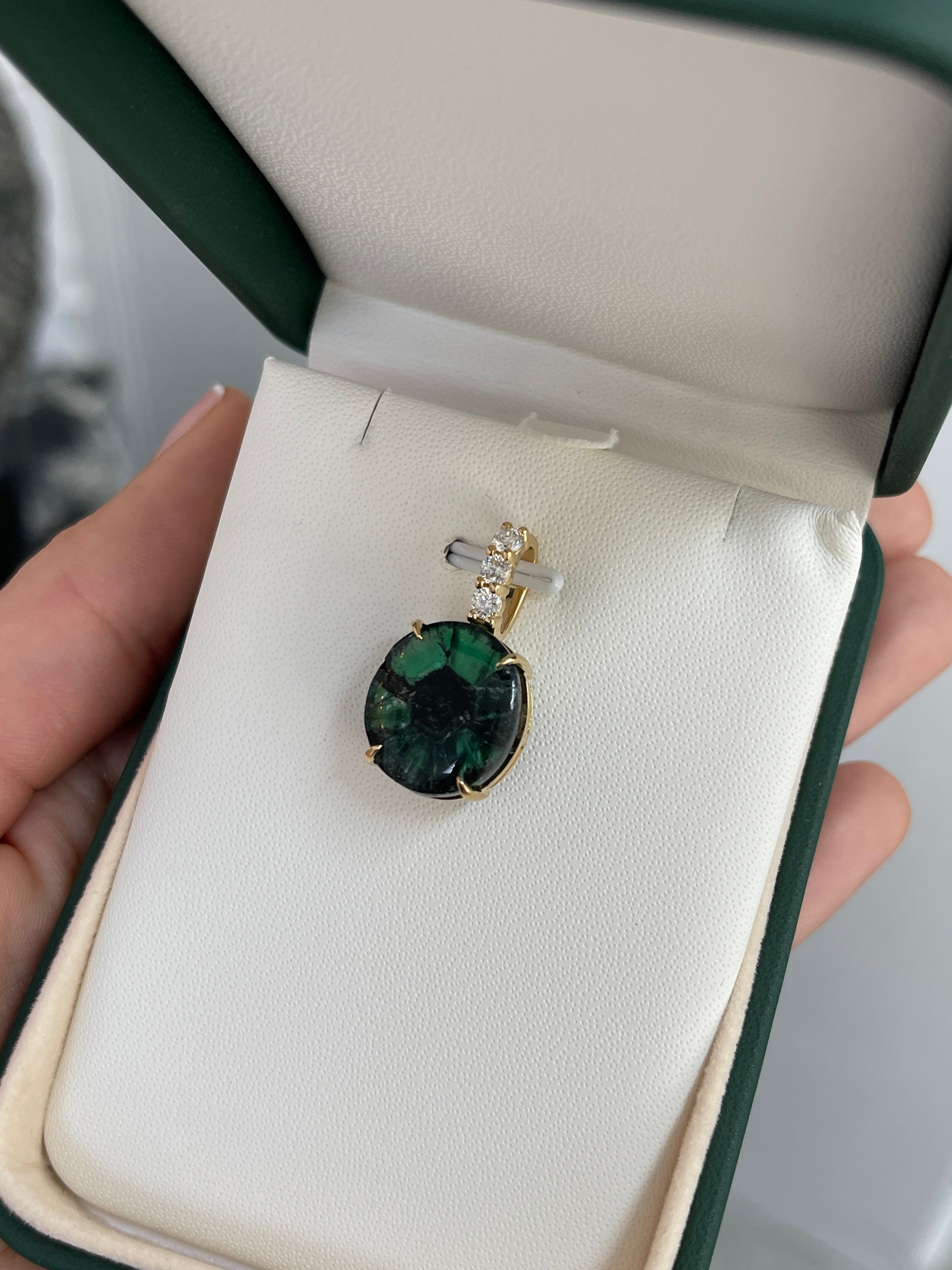 12.32tcw Oval Trapiche Colombian Emerald & Diamond Accented 18K Gold Pendant Necklace for Women - Elegant Jewelry Gift for Birthday, Anniversary & Special Occasions