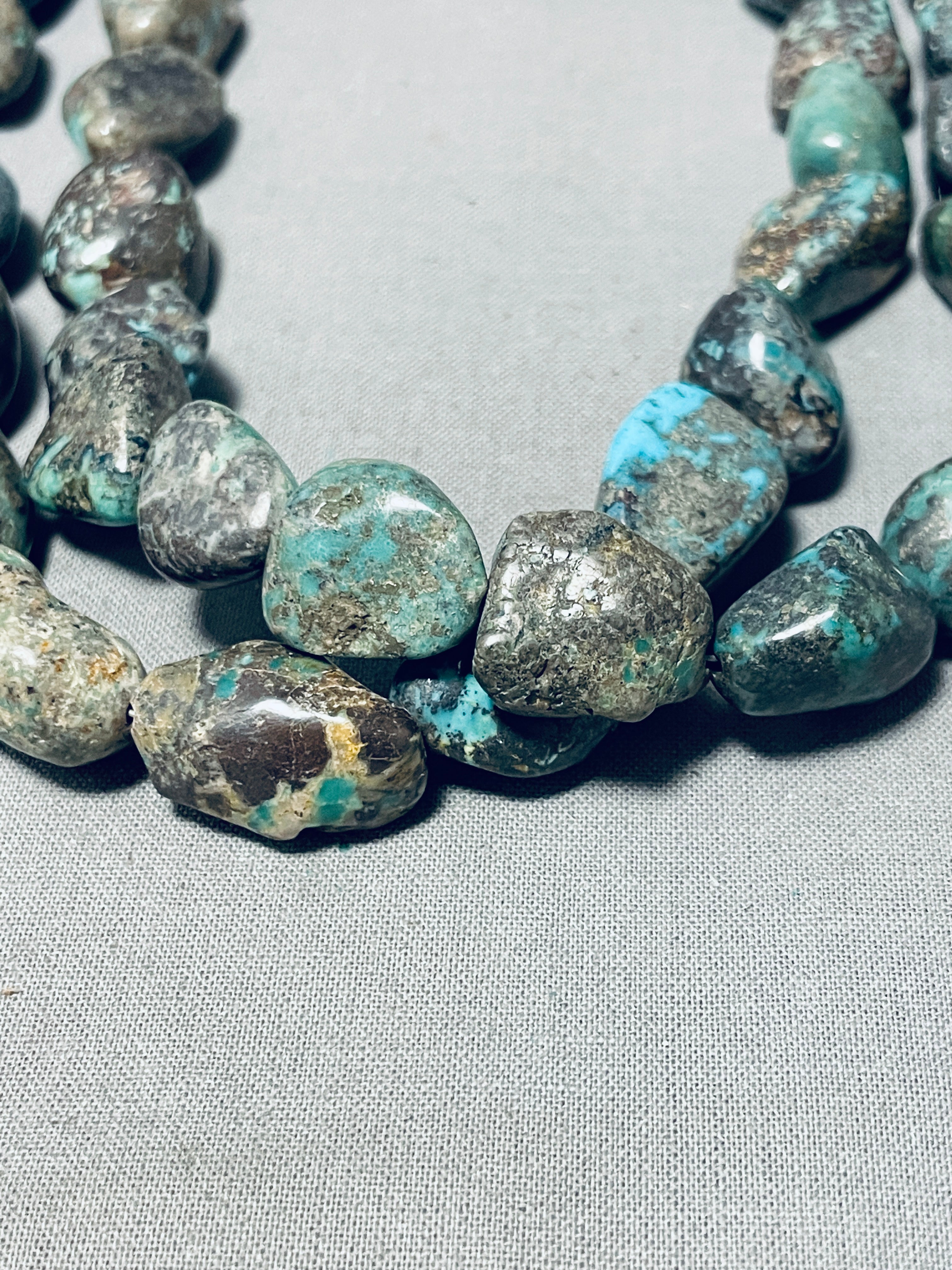 Vintage Santo Domingo Blue Green Turquoise Sterling Silver Necklace - 143 Grams | Handmade Native American Jewelry for Women | Perfect for Boho, Southwest & Casual Wear