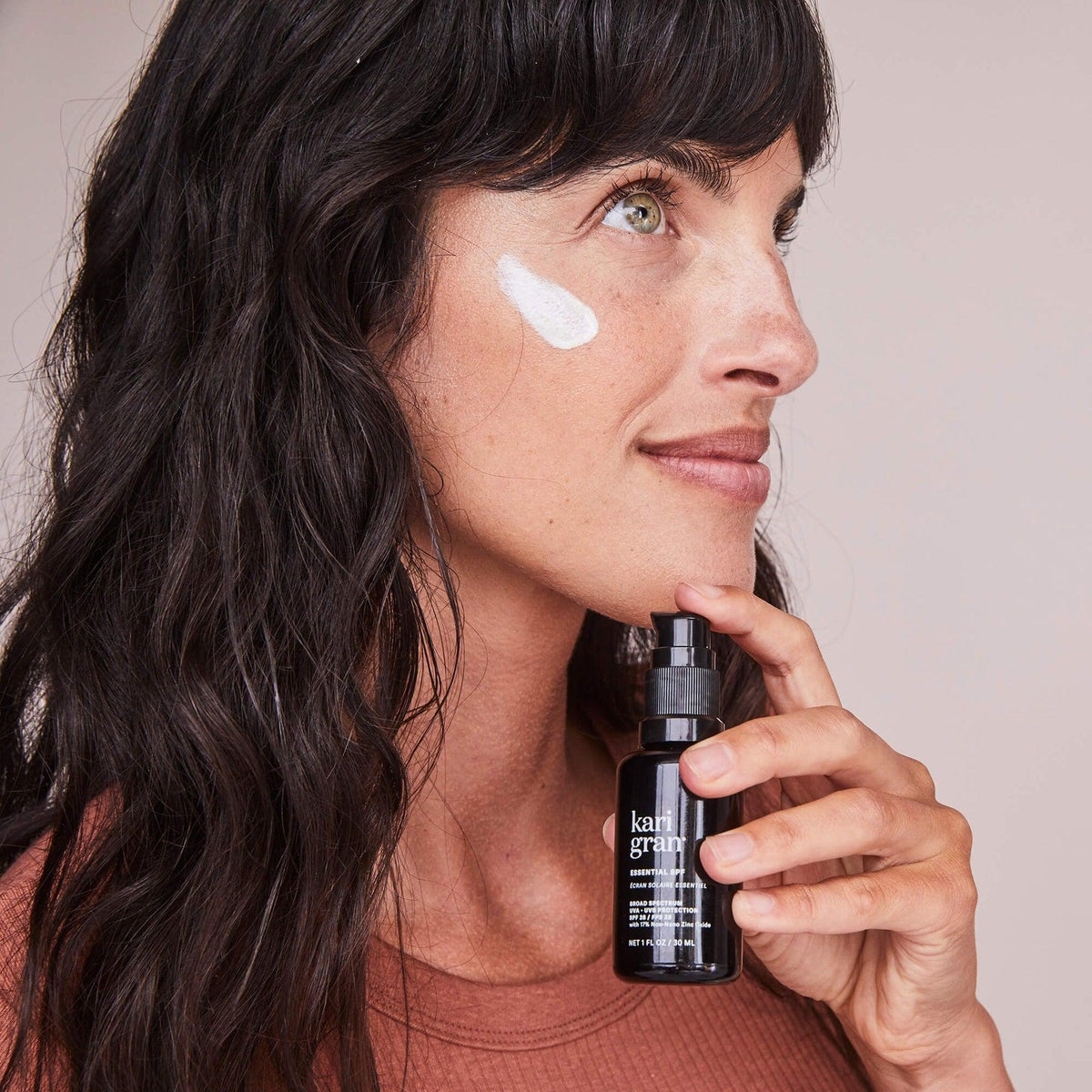 Essential SPF 30 Sunscreen - Broad Spectrum UVA/UVB Protection, Lightweight & Non-Greasy Formula | Perfect for Daily Face & Body Use at Beach, Pool or Outdoor Activities