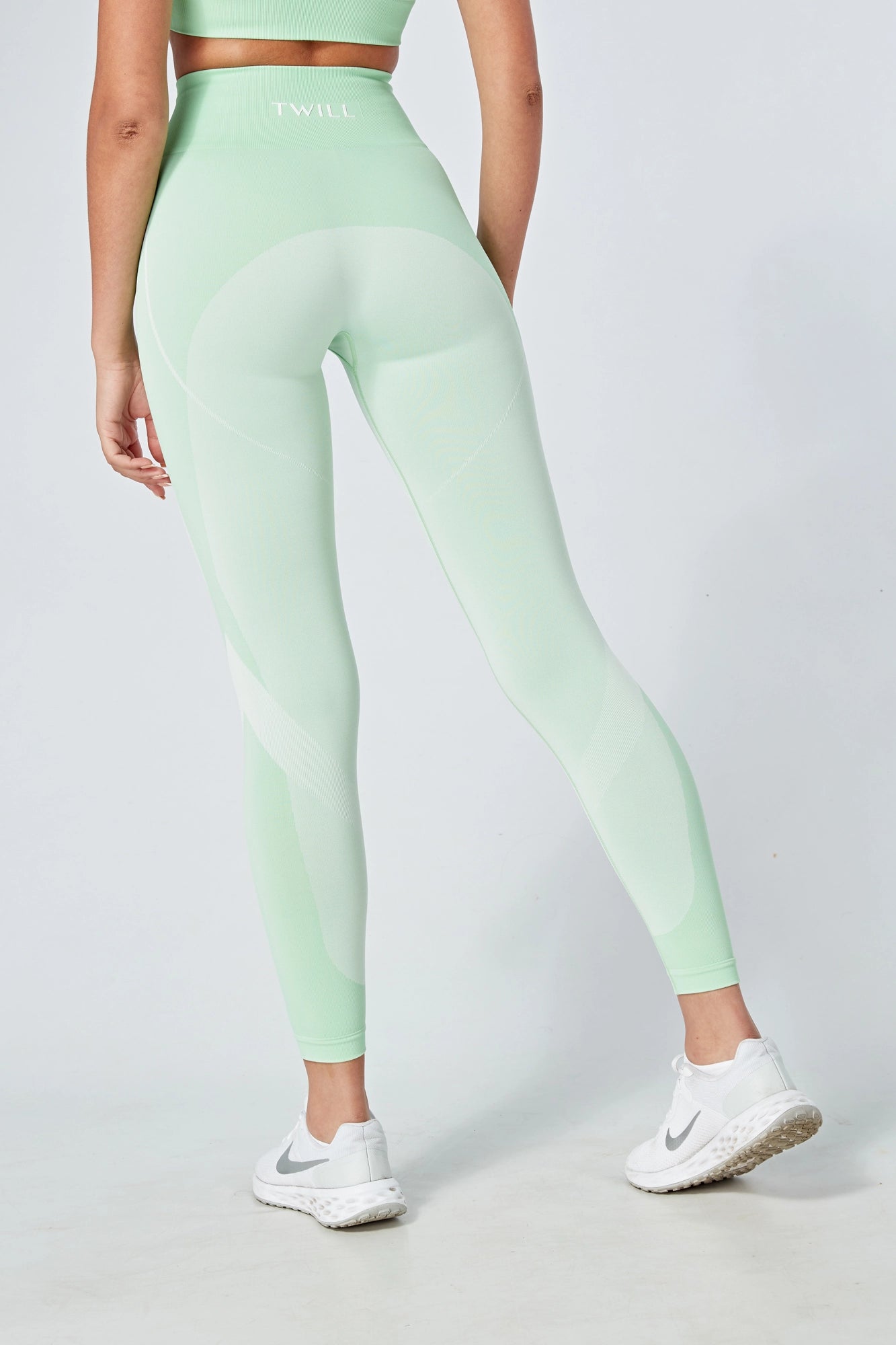 Eco-Friendly Recycled Twist Active Leggings for Women - Green Color Block Design | Perfect for Yoga, Running & Gym Workouts