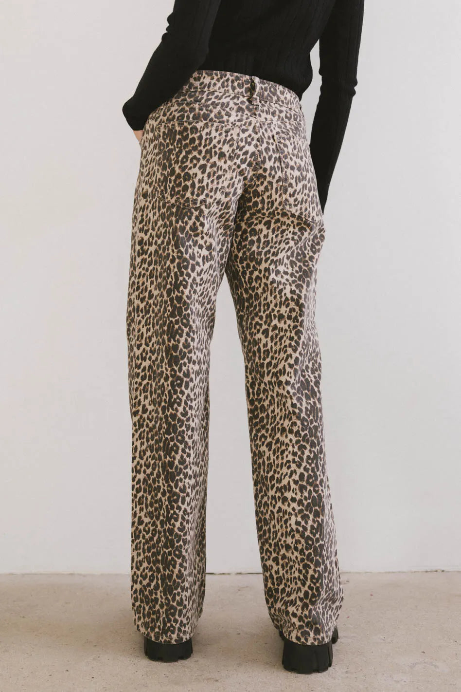 Marshall Straight Leg Jeans - Women's High Waisted Leopard Print Denim Pants for Casual Wear & Street Style Fashion