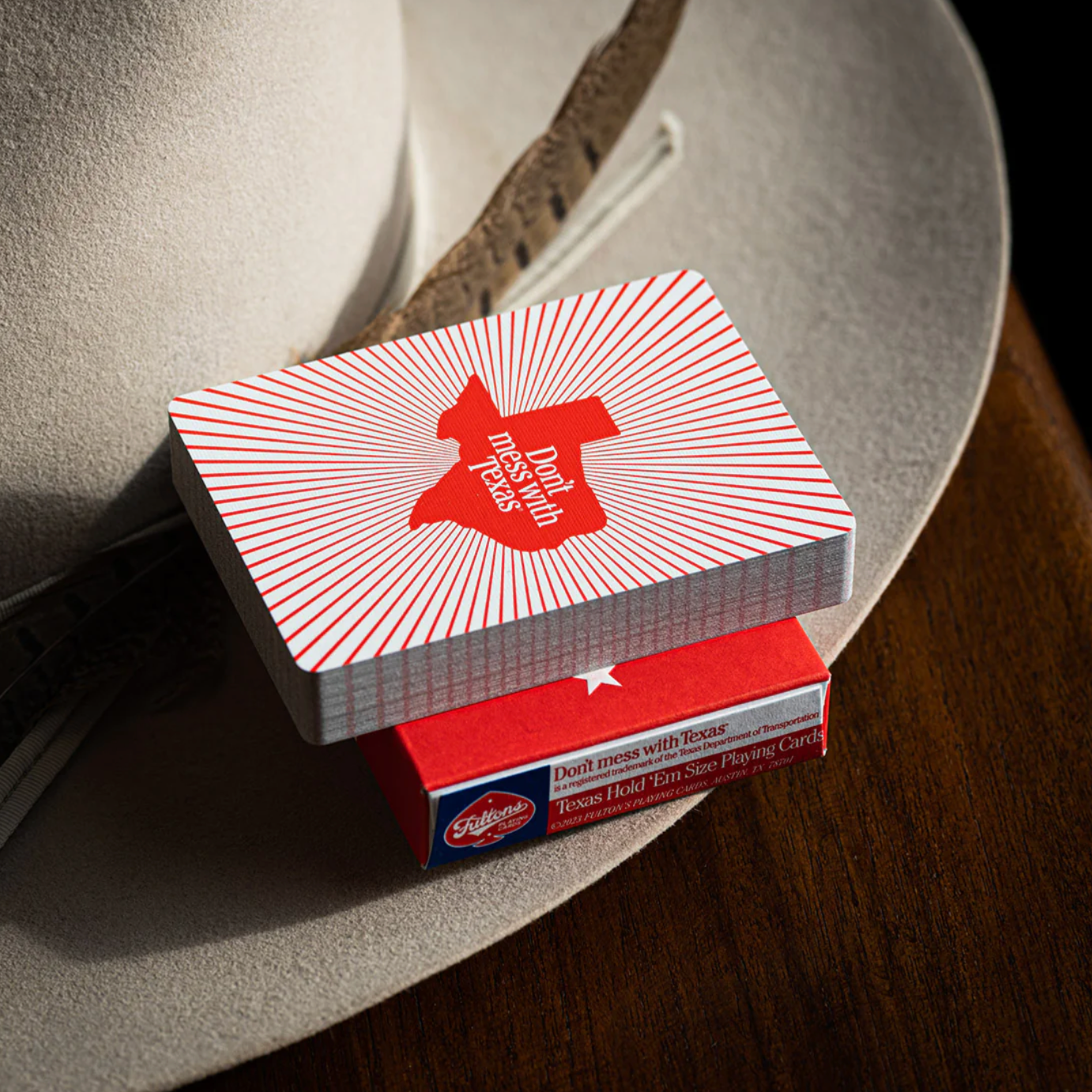Don’t Mess With Texas Playing Cards - Premium Poker Deck with Unique Texas Design - Perfect for Game Nights, Poker Parties & Travel Entertainment