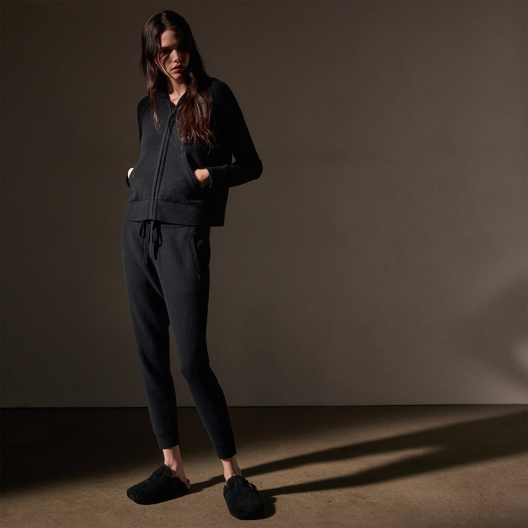 Eco-Friendly Recycled Cashmere Track Jacket for Women - Soft & Stylish Black Zip-Up Hoodie - Perfect for Yoga, Running & Casual Wear