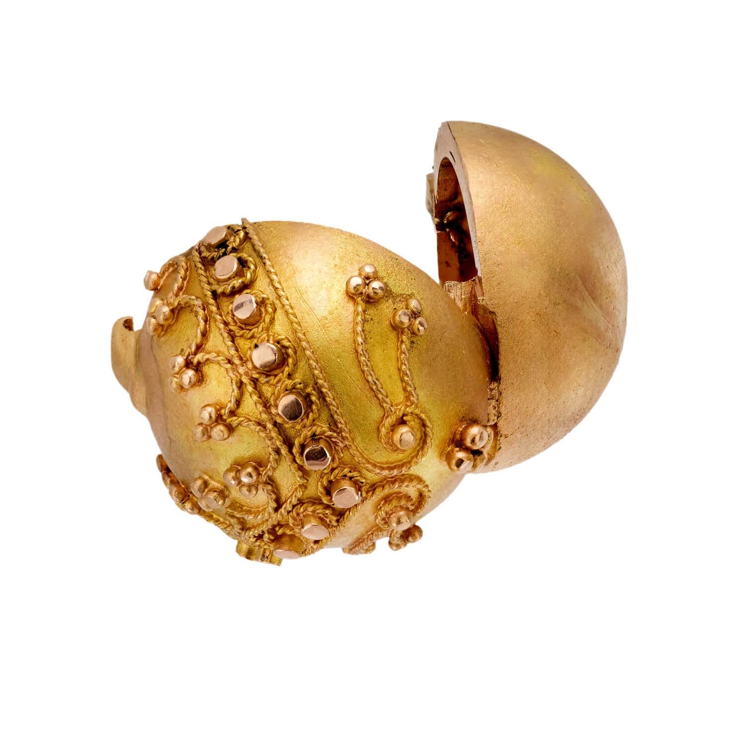 15k Gold Victorian Etruscan Coach Earrings – Elegant Vintage Jewelry for Weddings, Parties & Special Occasions