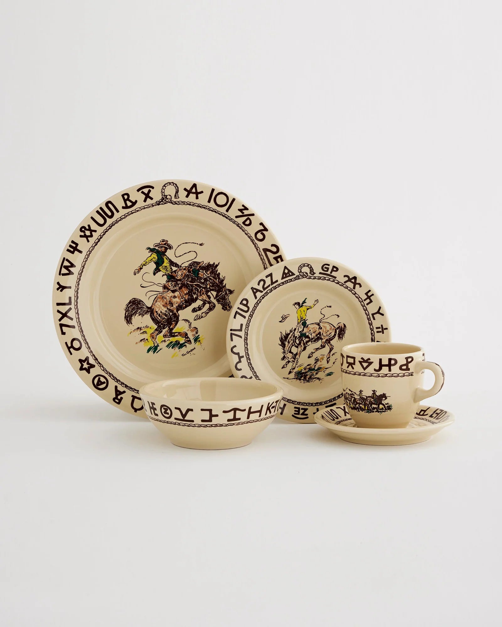 Cowboys & Brands Western Ranch Dinnerware Set - Rustic Tableware for Cowboy Themed Parties, BBQ, and Ranch Style Dining
