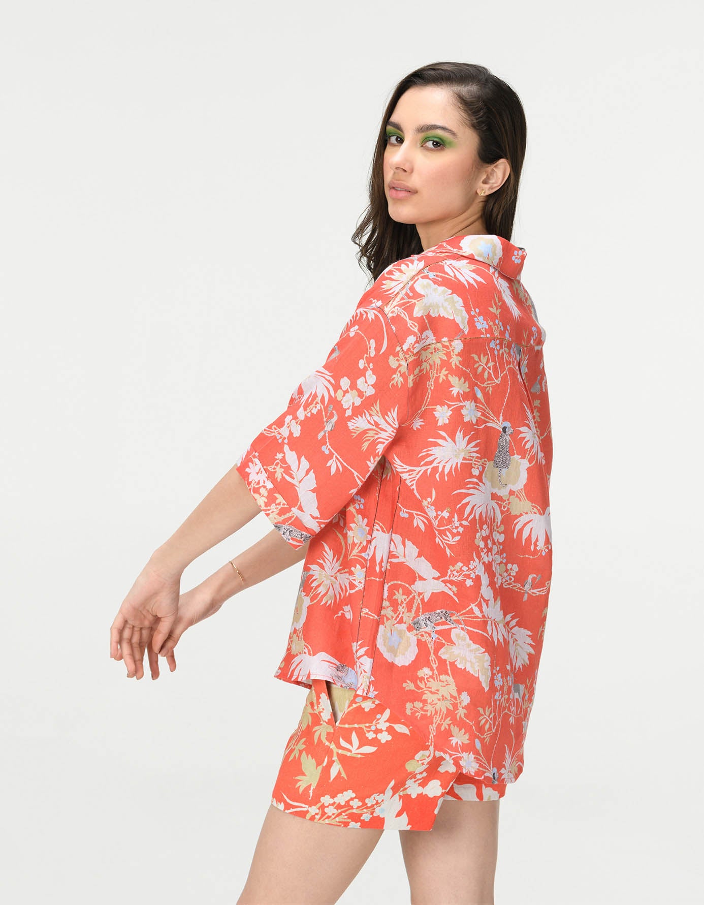 Stylish Oversized Linen Bush Shirt in Coral - Perfect for Summer Outings & Beach Vacations