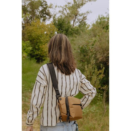 Peak Design Everyday Sling 3L v2 Coyote - Compact Camera Bag for Photographers | Perfect for Travel, Hiking & Daily Commute
