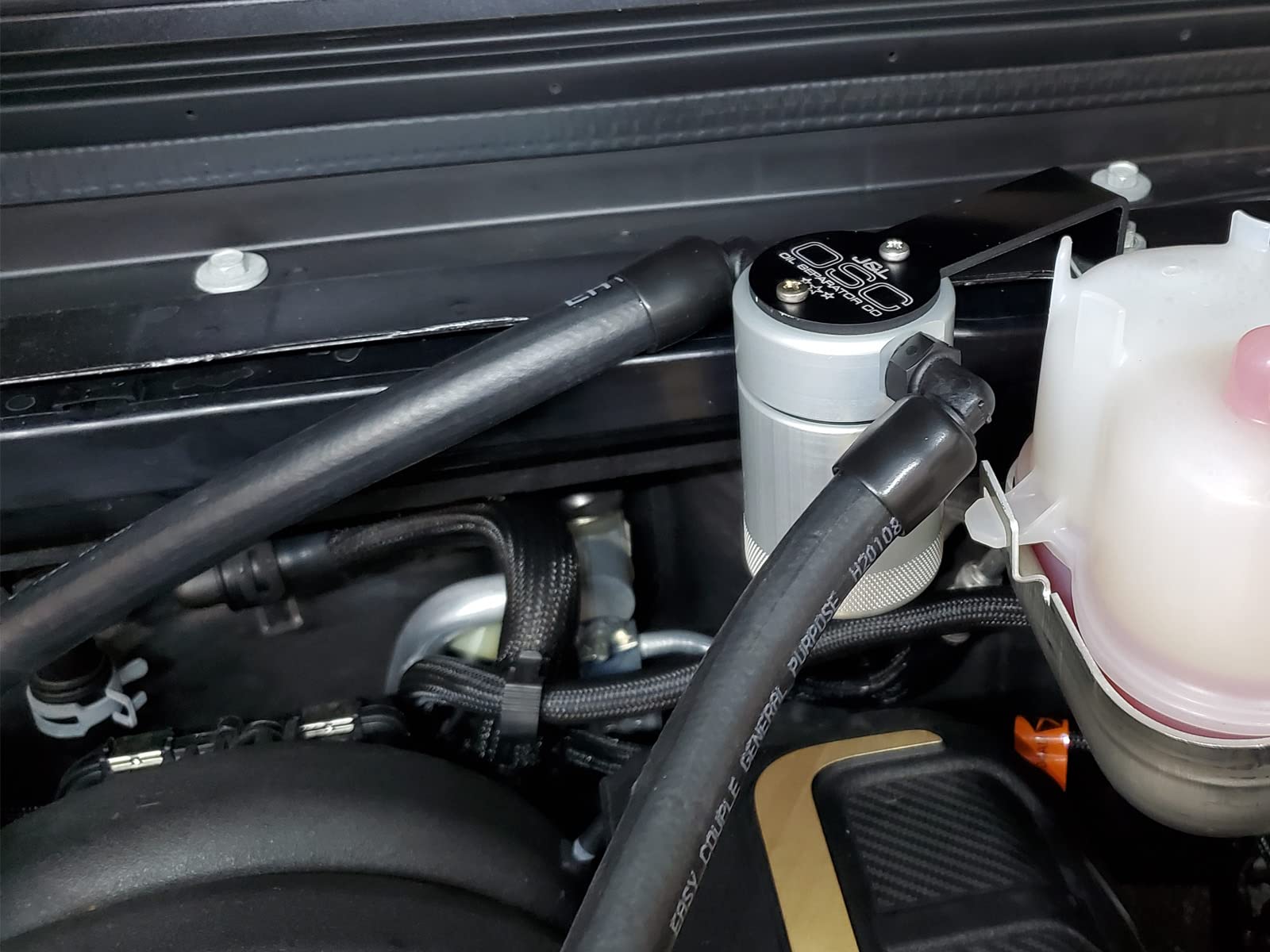 J&L Oil Separator 3.0 for 2021-2024 Jeep Wrangler 392 Passenger Side - Silver | High Performance Oil Catch Can | Reduces Engine Sludge & Improves Performance | Perfect for Off-Roading & High-Performance Driving