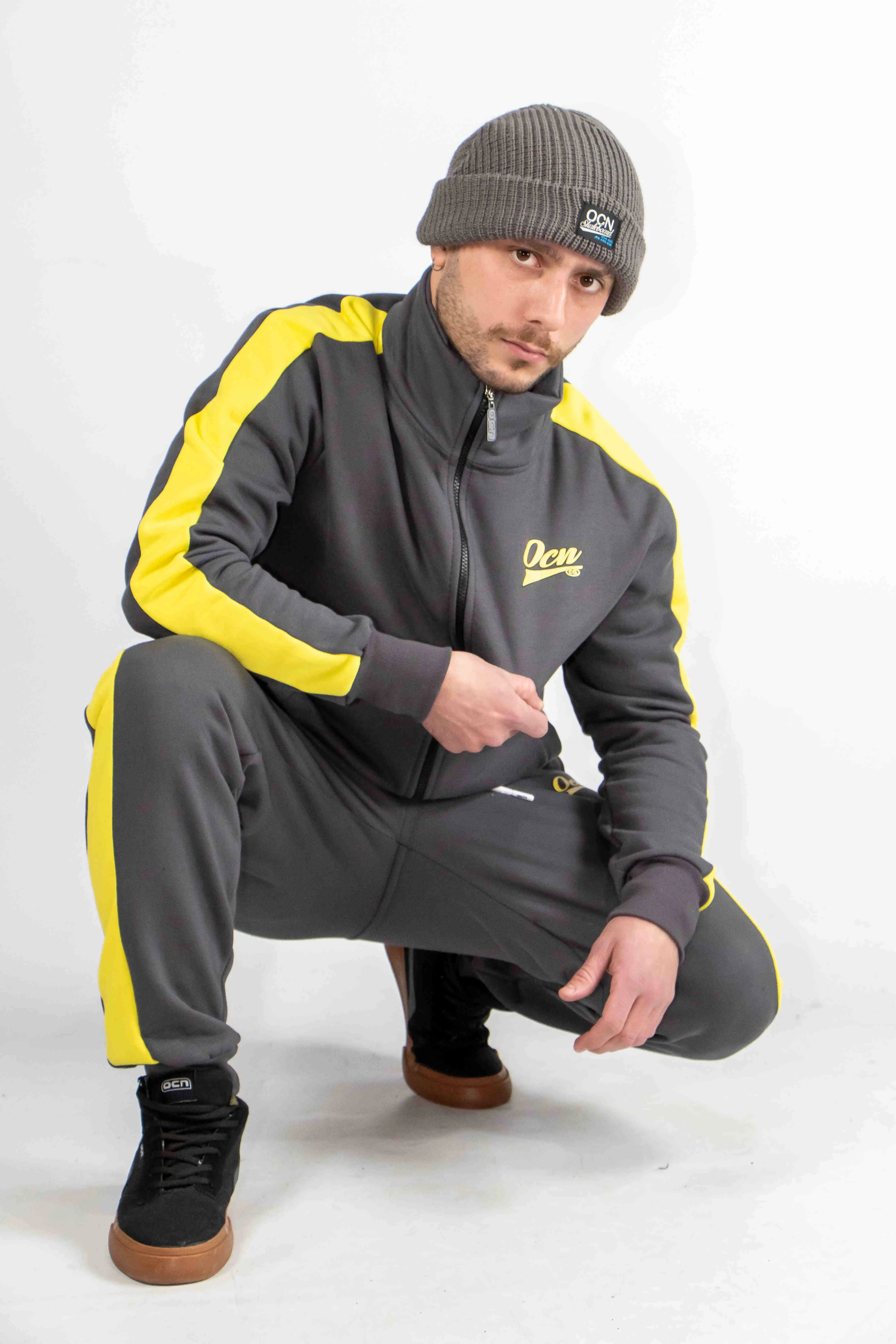 OCN H Blend Pavimento Ambarino Campera - Premium Outdoor Jacket for Hiking & Camping - Ideal for Mountain Adventures & Cold Weather Protection