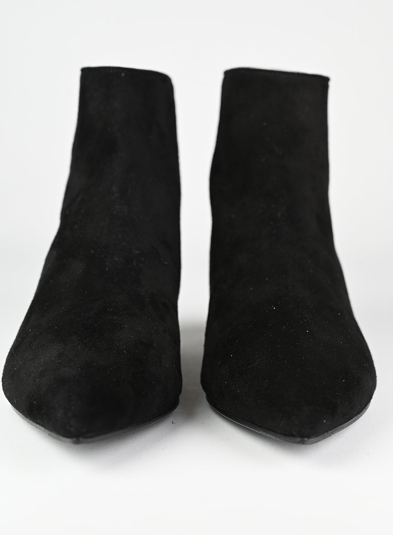 Miu Miu Black Suede Ankle Boots Size 35.5 - Stylish & Comfortable Women's Shoes for Office, Party & Everyday Wear