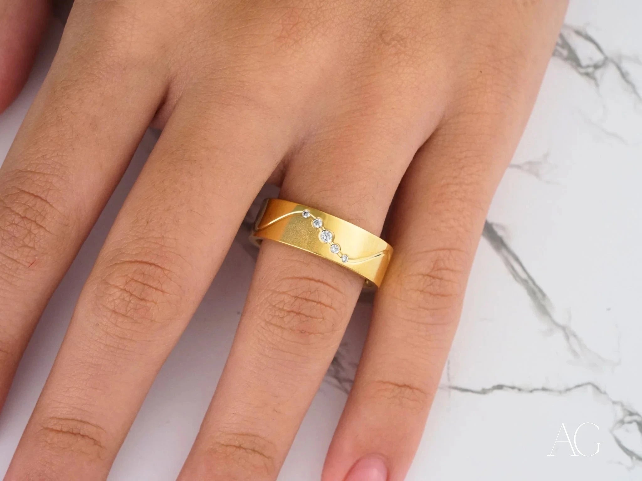Eternal Wave Diamond Wedding Band for Women - Elegant Stackable Ring for Brides, Anniversaries & Special Occasions