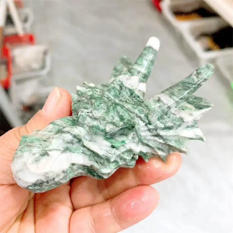 Natural Moss Agate Dragon Skull Quartz Crystal - Feng Shui Healing Stone for Home Decor, Meditation & Positive Energy - Lucky Gift for Spiritual Protection & Wealth Attraction (1PC) - Perfect for Yoga Spaces, Office Desks & Meditation Altars