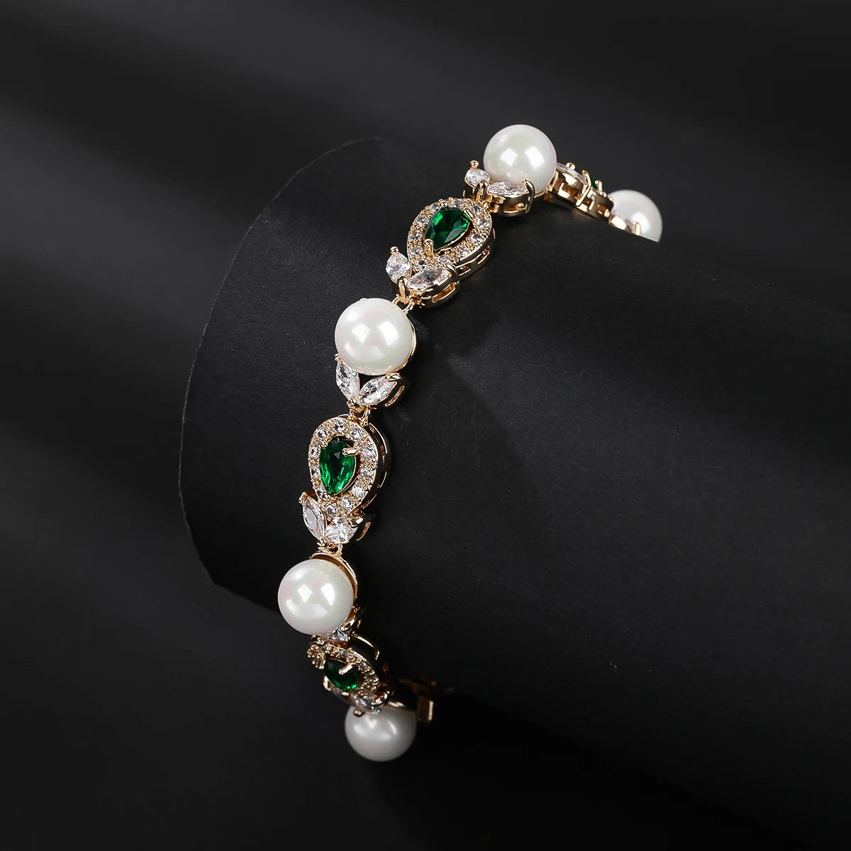 Elegant Pearl Chain Bracelet for Women - White & Gold Cubic Zirconia Wedding Jewelry | Perfect for Bridal Party, Anniversary Gifts & Special Occasions