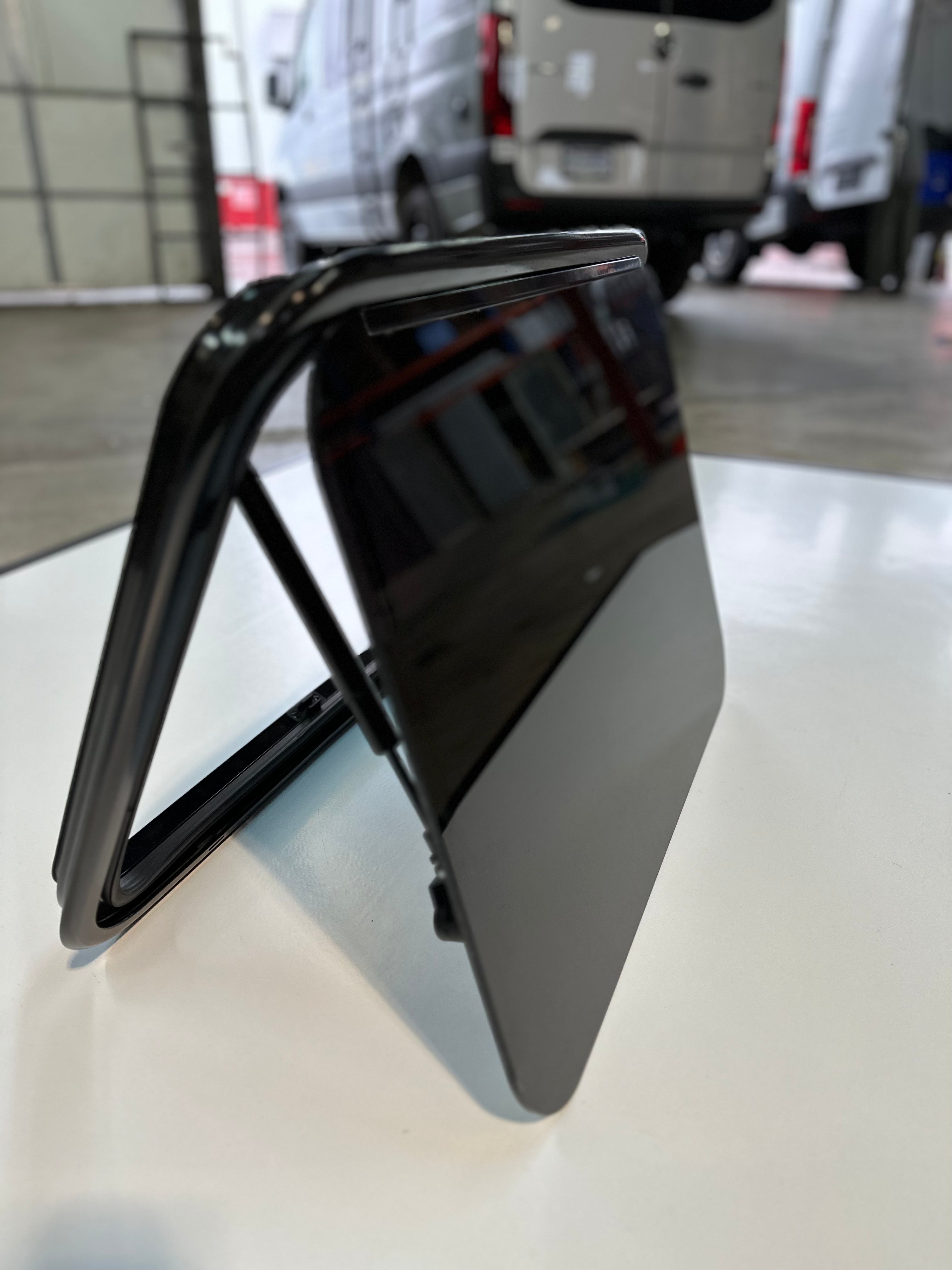 RSC Camper Windows 700mm x 300mm (27.56