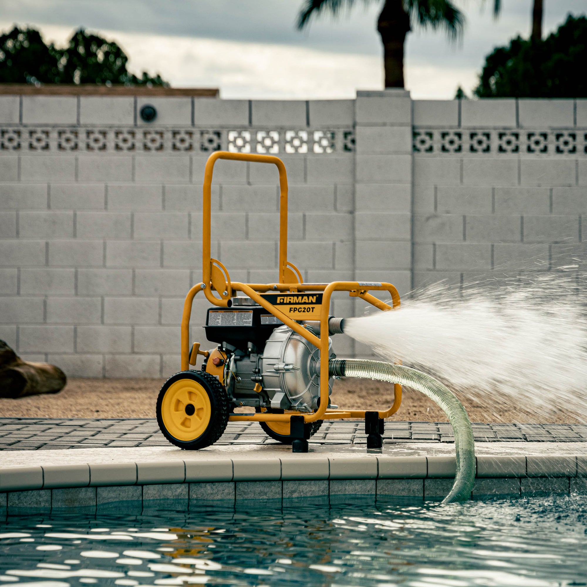 2 Inch Portable High Pressure Water & Semi Trash Pump - Durable Gas Powered Pump for Flood Control, Irrigation, Construction & Farm Use