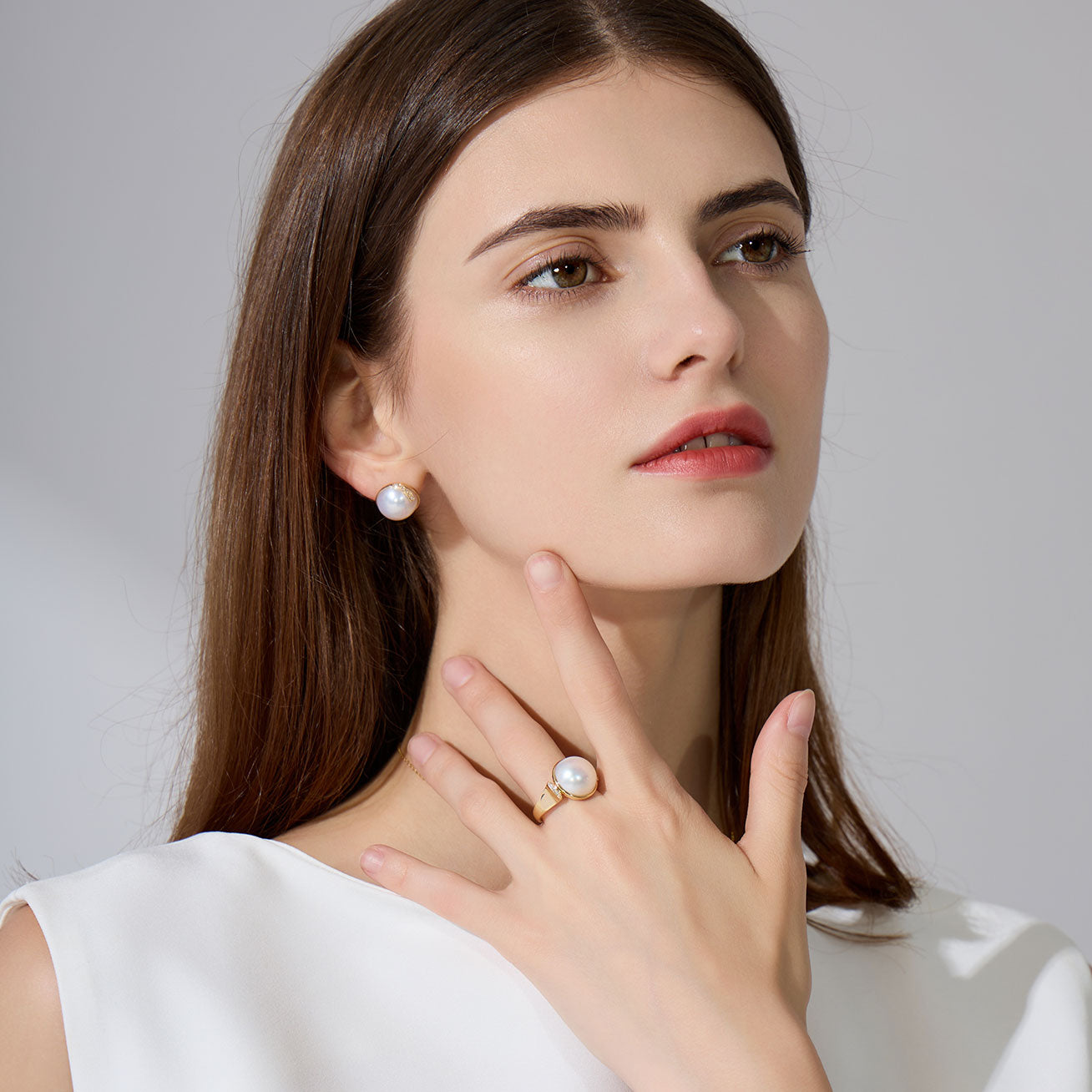 18K Gold Diamond & Edison Pearl Ring KR00059 - Elegant Jewelry for Weddings, Anniversaries & Special Occasions