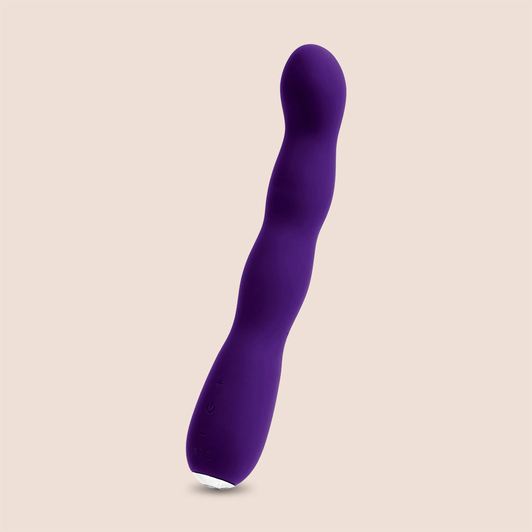 VeDO Quiver Plus Rechargeable G-Spot Vibrator - Powerful & Waterproof Clitoral Stimulator for Women - Perfect for Solo Play & Couples Intimacy