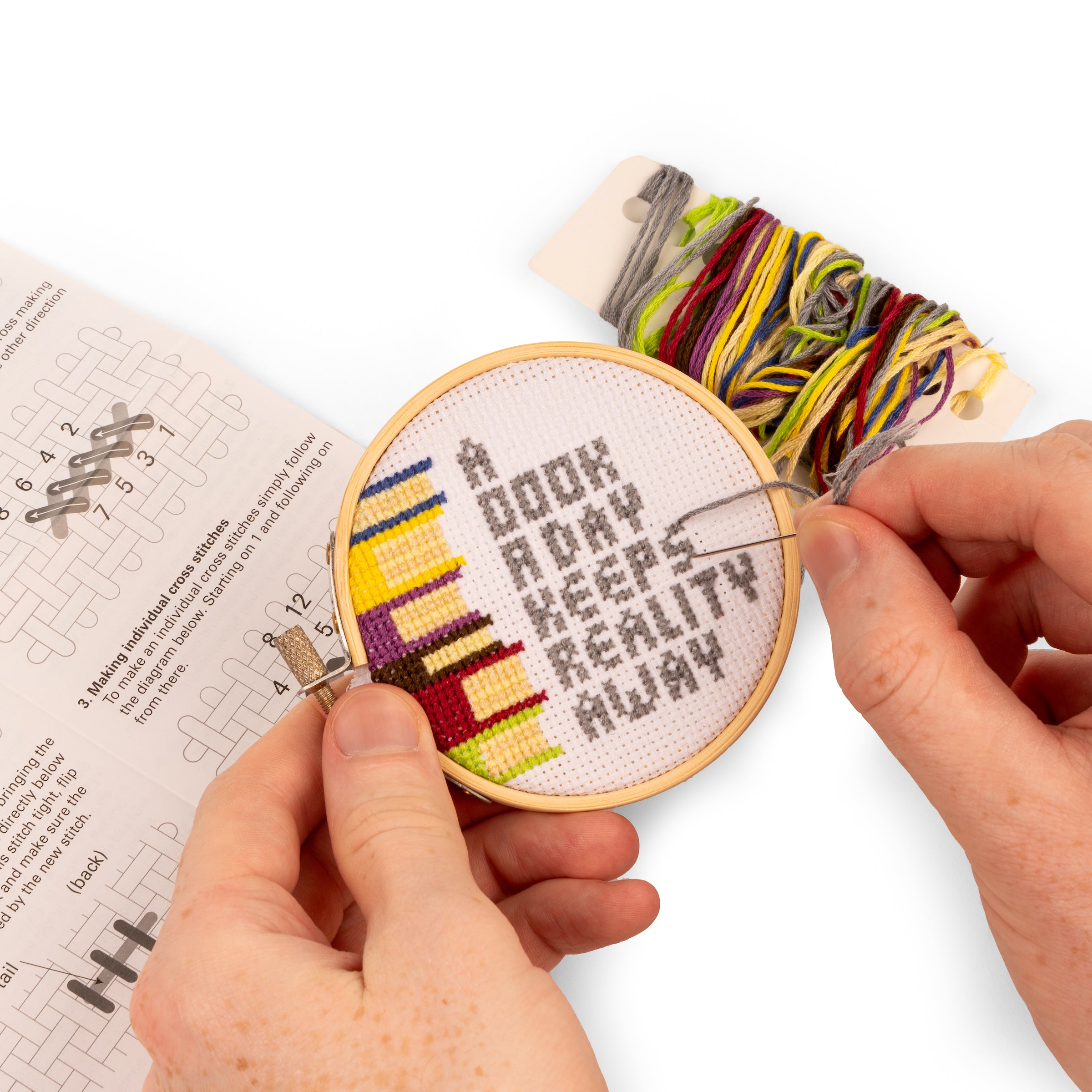 Mini Cross Stitch Embroidery Kit - DIY Handmade Bookmark Craft Set for Adults & Beginners - Perfect for Relaxation, Gifts & Home Decor
