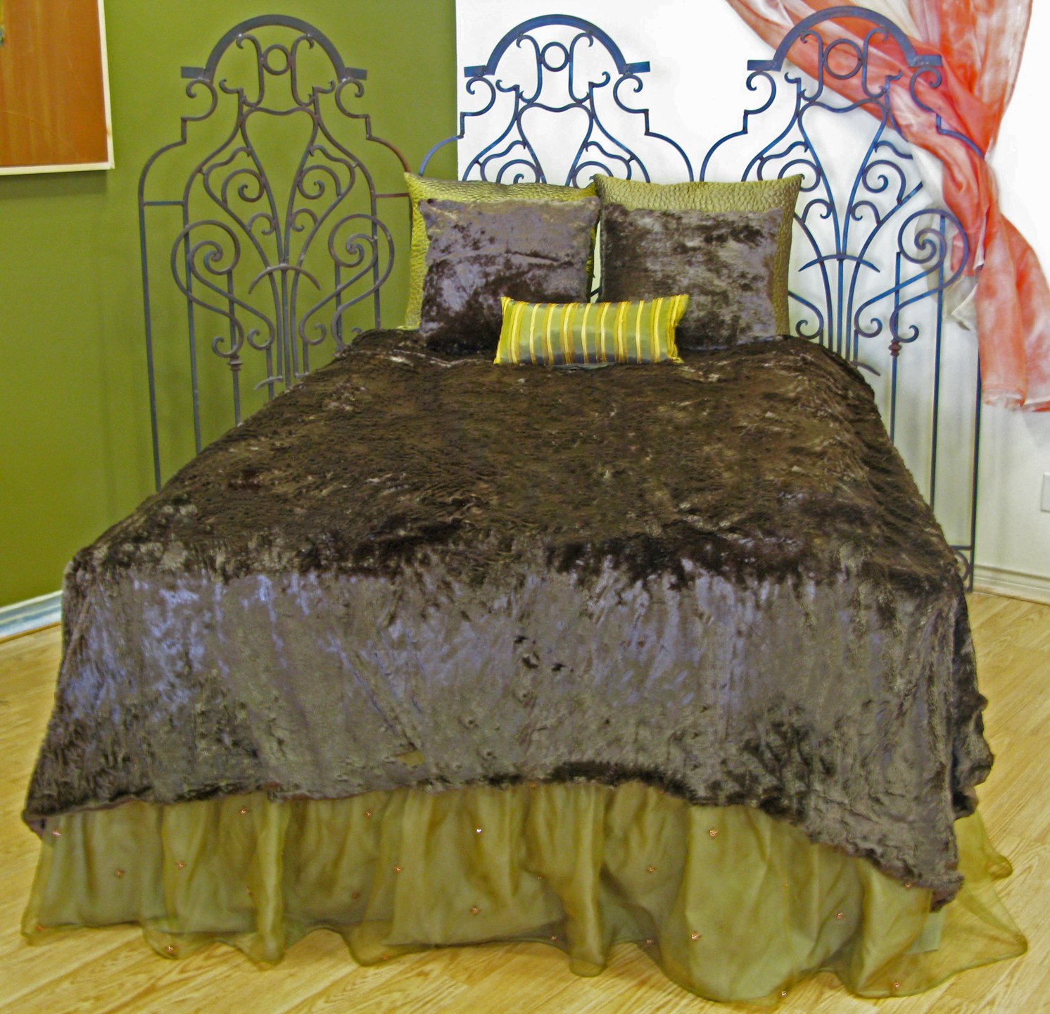 Premium Faux Fur Mink Bedspread - Soft & Cozy Queen Size Blanket in Espresso Dark Brown for Bedroom Luxury & Winter Warmth