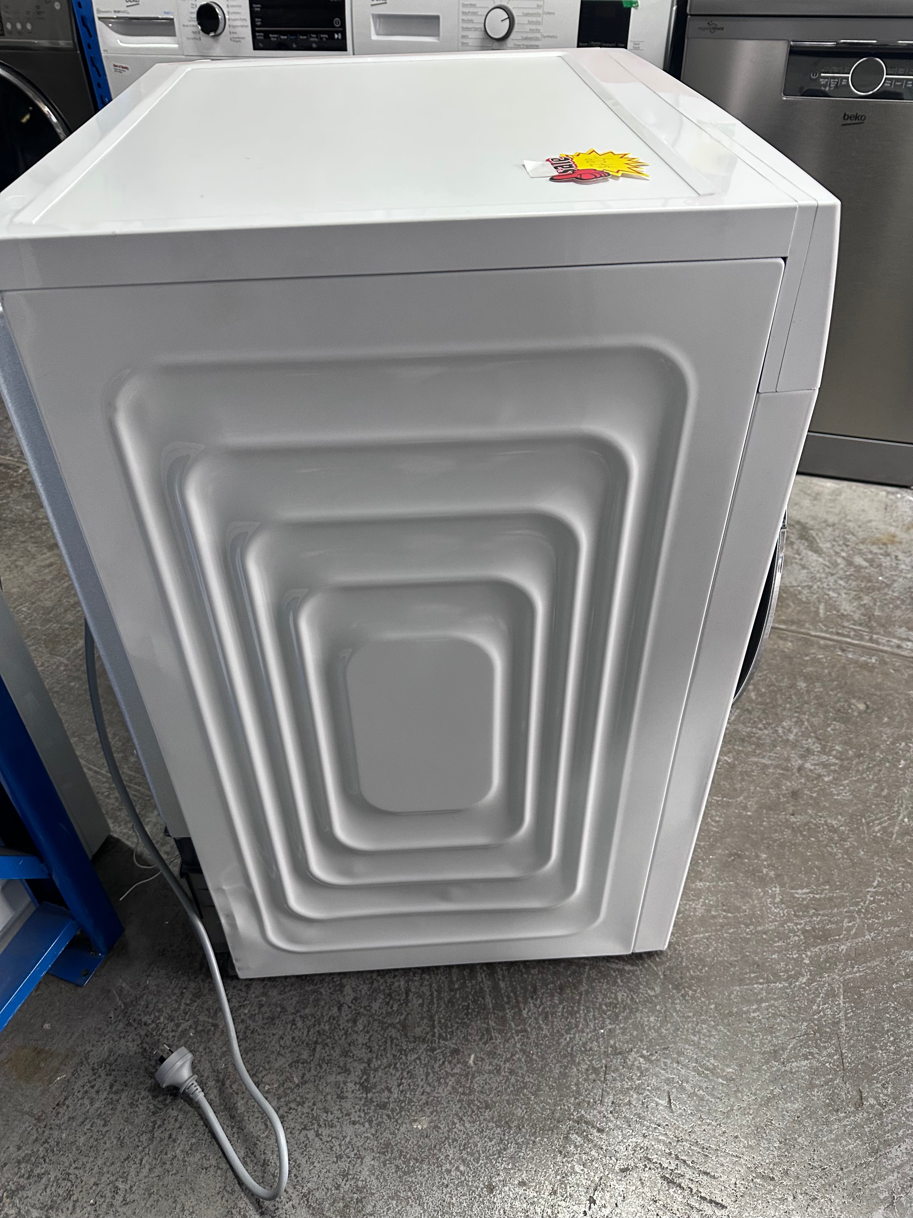 Beko BDPB802SW 8kg Heat Pump Dryer - Energy Efficient White Laundry Dryer (Factory Second) | Perfect for Apartments, Small Homes & Eco-Friendly Living