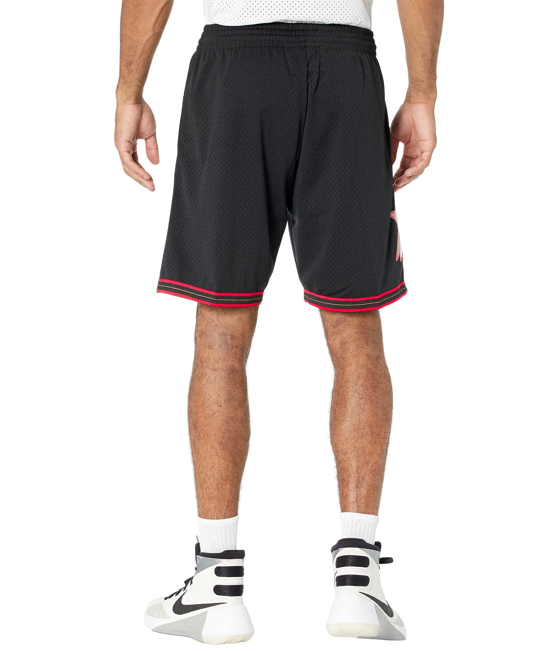 Mitchell & Ness Philadelphia 76ers 2000-01 Authentic NBA Swingman Shorts for Men - Retro Basketball Jersey Shorts for Fans, Streetwear & Game Day Outfits