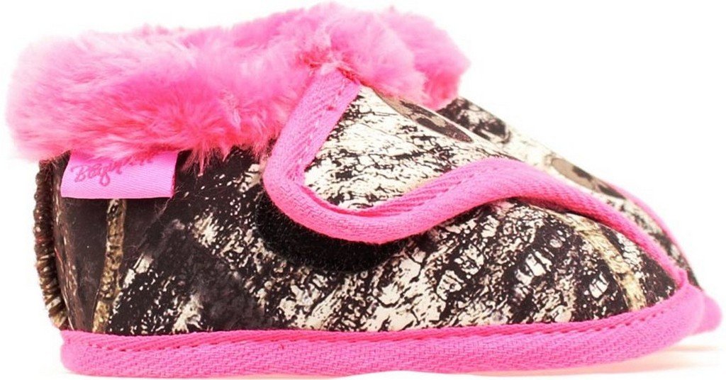 M&F Western Women's Fleece Lined Slippers for Infant & Toddler - Mossy Oak & Hot Pink - Size US 6-7 (Toddler Large) - Cozy Indoor & Outdoor Winter Booties for Kids