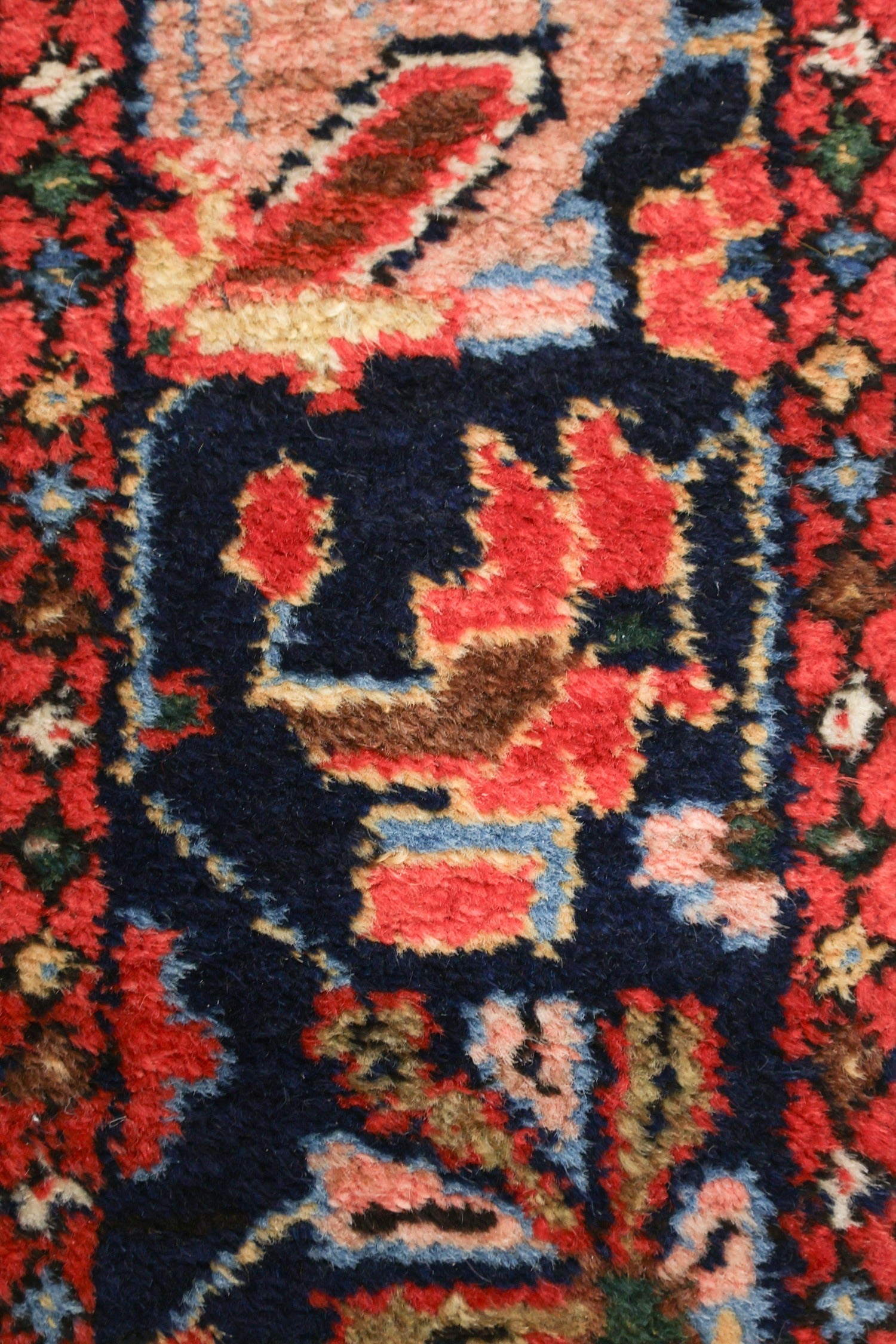 Antique Bakhtiari Handwoven Tribal Rug - J76412 | Authentic Persian Wool Carpet for Living Room, Bedroom & Home Decor