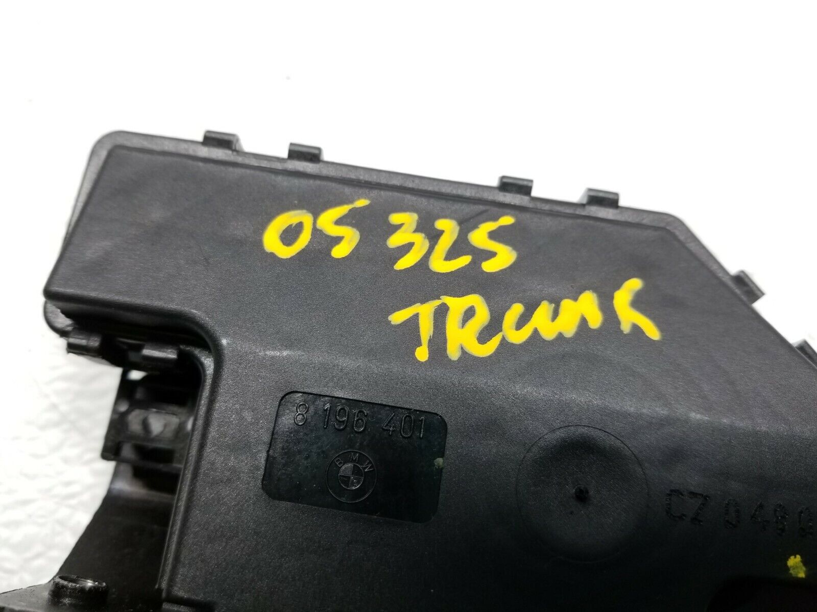 BMW E46 Sedan Trunk Lid Lock Latch Actuator OEM Replacement 01 02 03 04 05 - Perfect for DIY Car Repair & Maintenance
